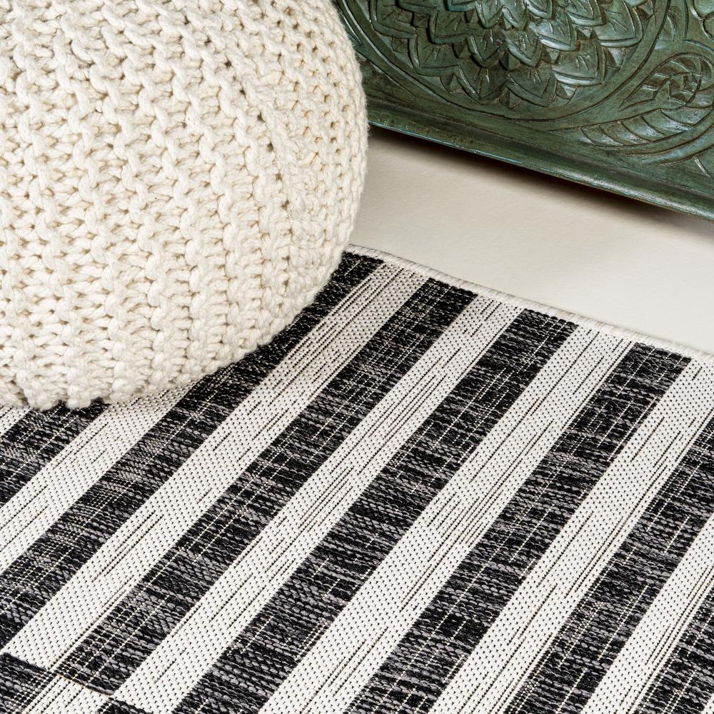 Stylish Sukie Modern Offset Stripe Indoor Outdoor Area Rug - Perfect for Living Room, Patio & Bedroom Decor