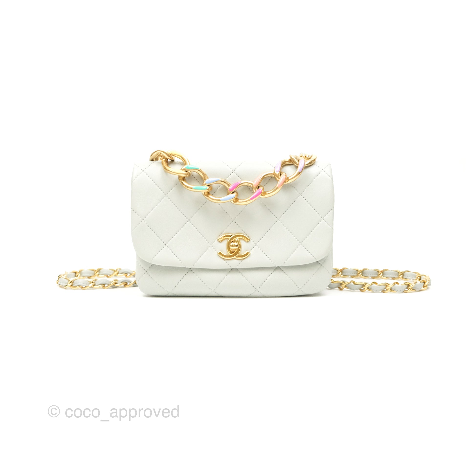 Chanel Classic Flap Bag with Chain Handle in Light Grey Calfskin & Aged Gold Hardware - Perfect for Evening Events, Date Nights & Luxury Fashion Accessories