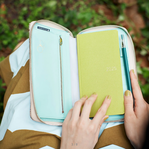 Hobonichi Techo 2025 minä perhonen Weeks Planner Cover Only - Butterfly Design for Daily Planning, Journaling & Productivity (Perfect for Students, Professionals & Bullet Journal Enthusiasts)