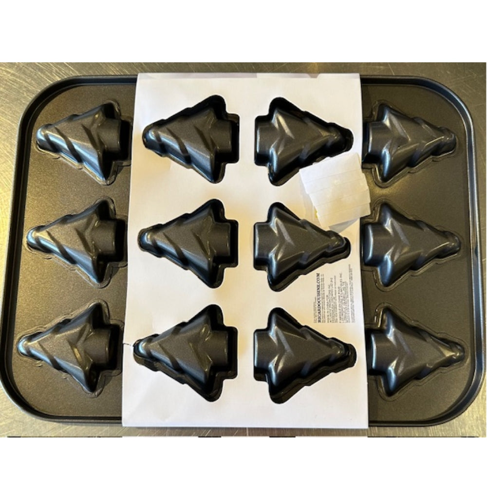 Ricardo Non-Stick Christmas Tree Muffin Pan - Holiday Baking for Cupcakes, Cookies & Party Treats - Perfect for Christmas Desserts, Family Gatherings & Festive Celebrations