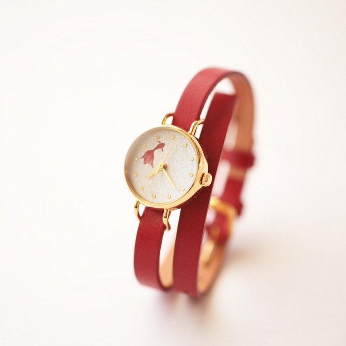 Japanese Handmade Goldfish Women's Wristwatch - Elegant Fashion Watch for Women, Perfect for Casual Wear, Office & Special Occasions