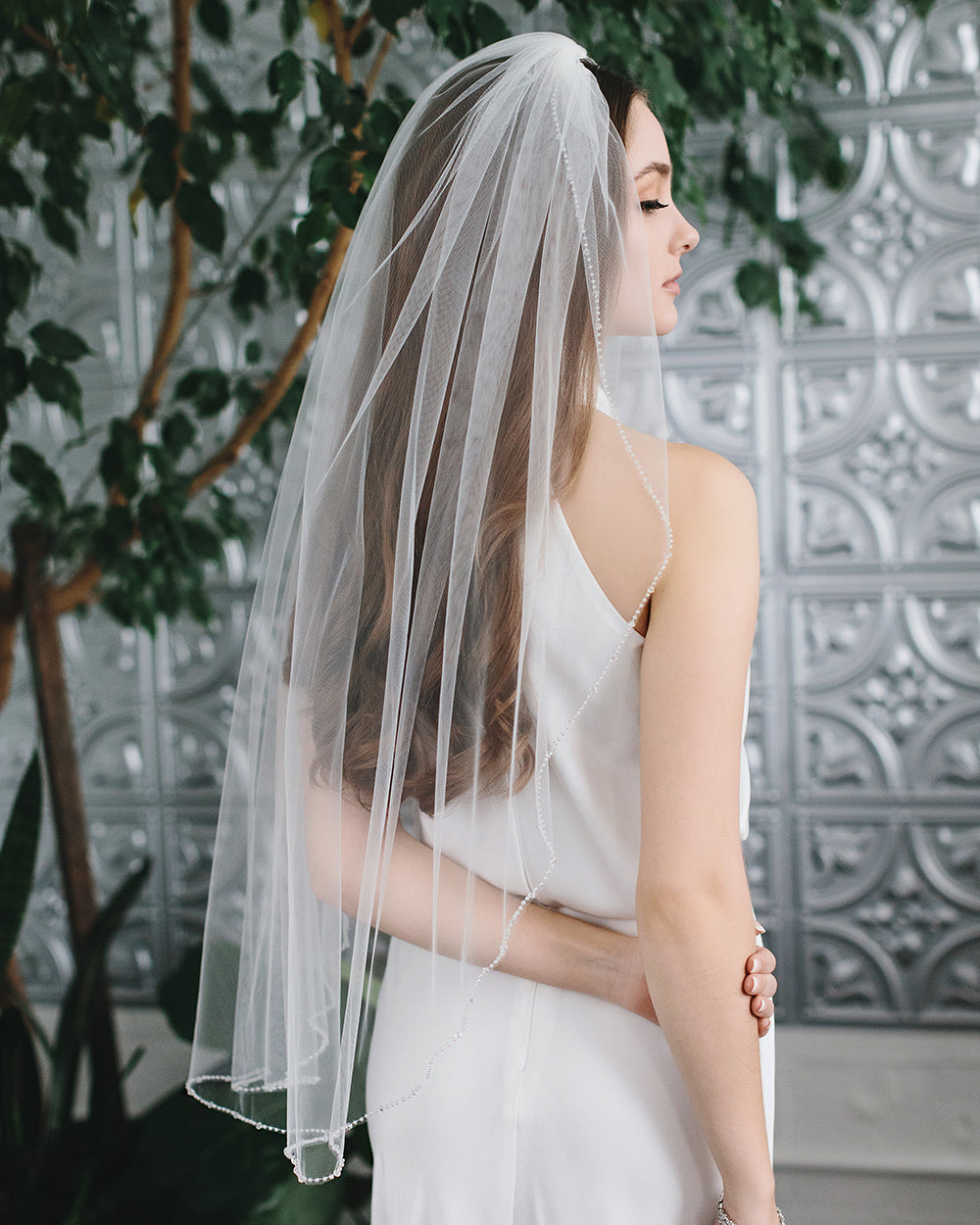 Elegant Eden Crystal Wedding Veil - Handmade Bridal Veil with Sparkling Crystals for Bride | Perfect for Church Ceremony, Outdoor Wedding & Photography