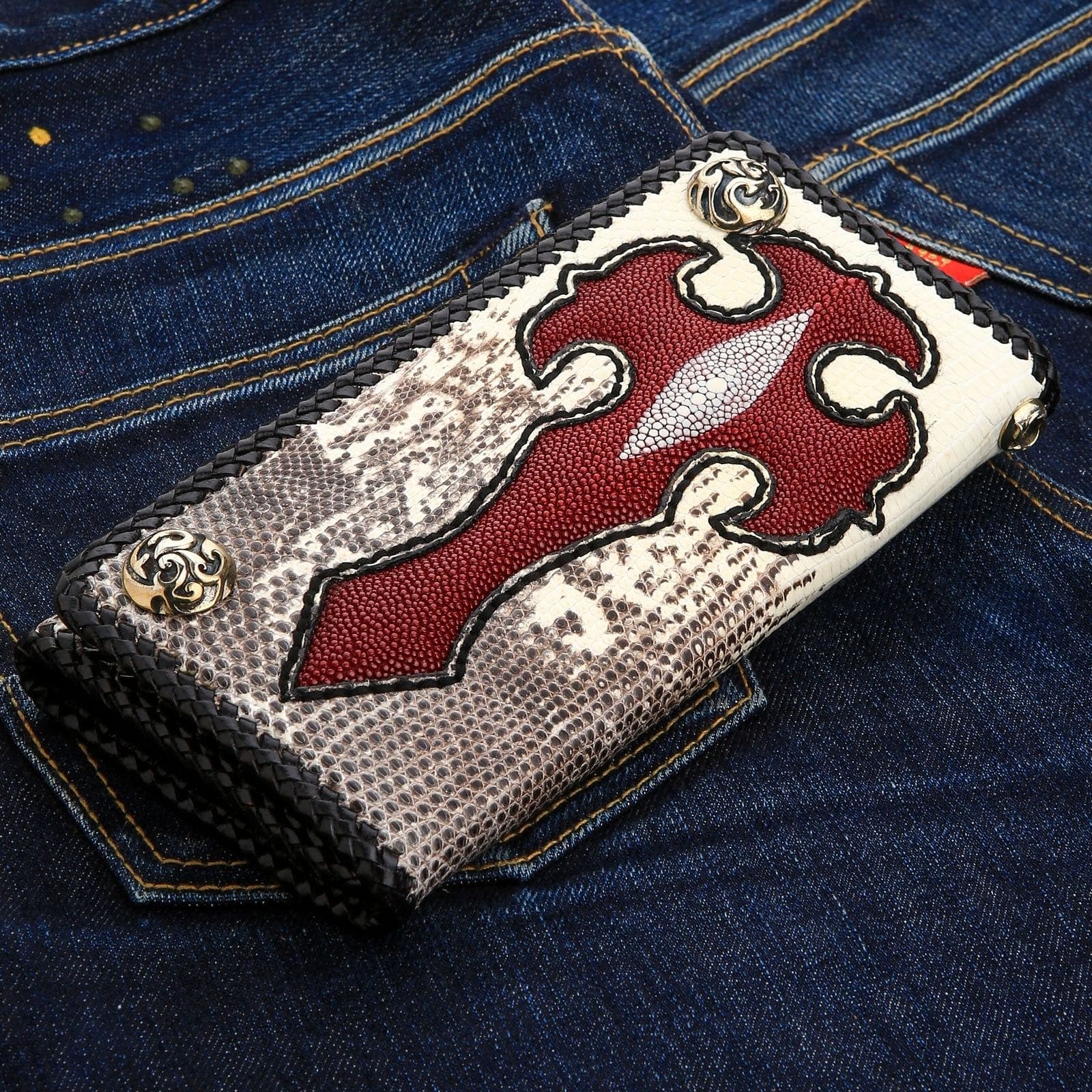 Premium Stingray Cross Lizard Leather Biker Wallet for Men - RFID Blocking Slim Bifold Wallet - Perfect for Motorcycle Riders & Everyday Carry