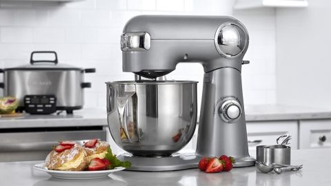 **Cuisinart 5.5 Quart Stand Mixer - Powerful Kitchen Mixer for Baking, Dough Kneading & Whipping - Perfect for Cakes, Cookies & Bread**