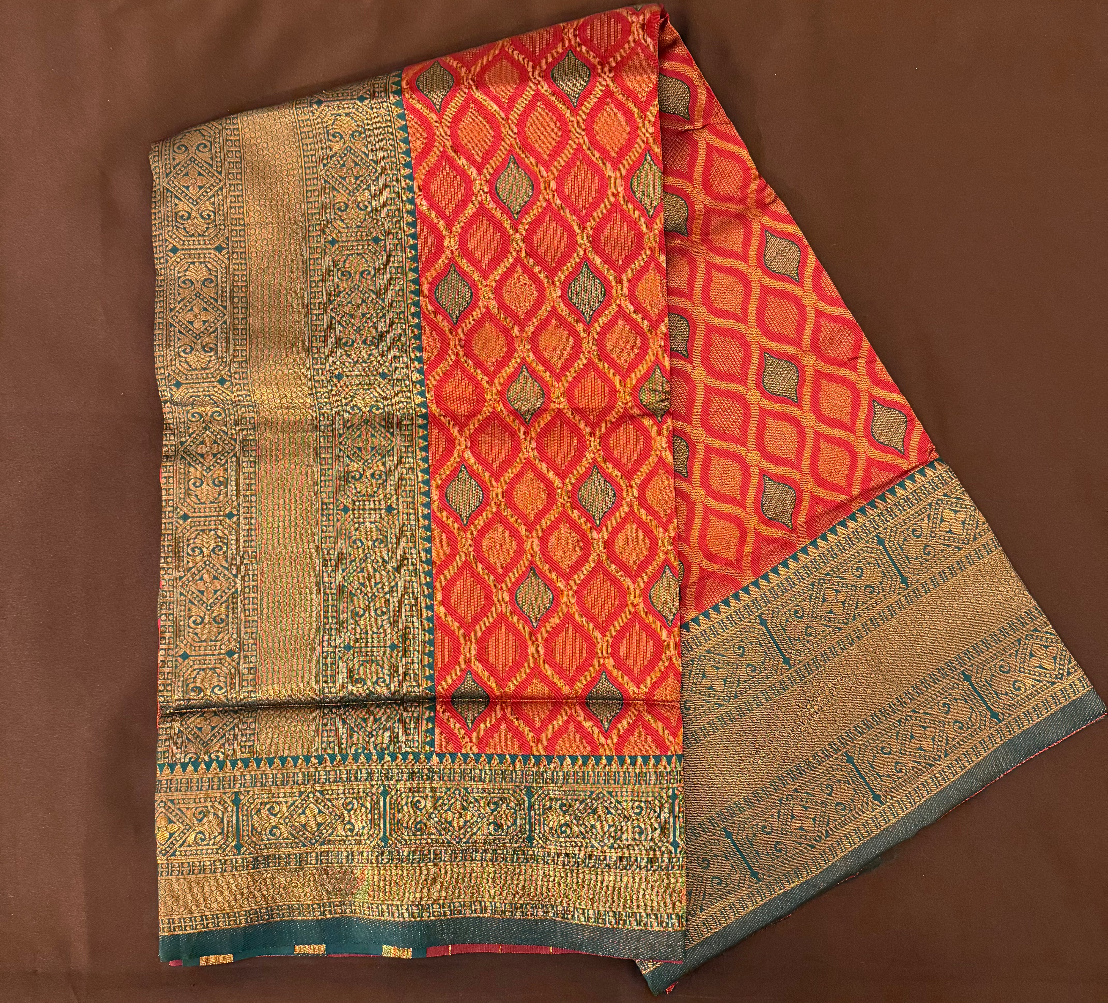 Elegant Red Art Silk Saree with Contrast Border for Women - Perfect for Weddings, Parties & Festive Occasions