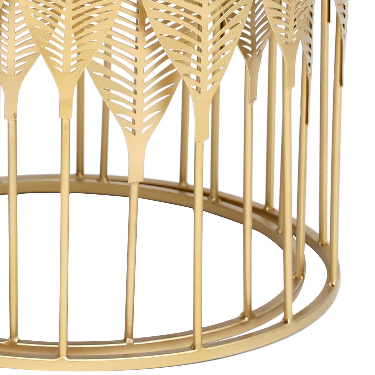 Set of 2 Gold Accent Round Nesting Side Tables - Metal End Tables for Living Room, Bedroom, Entryway - Indoor Outdoor Coffee Tables & Nightstands - Perfect for Small Spaces, Patio Decor, and Modern Home Furnishings