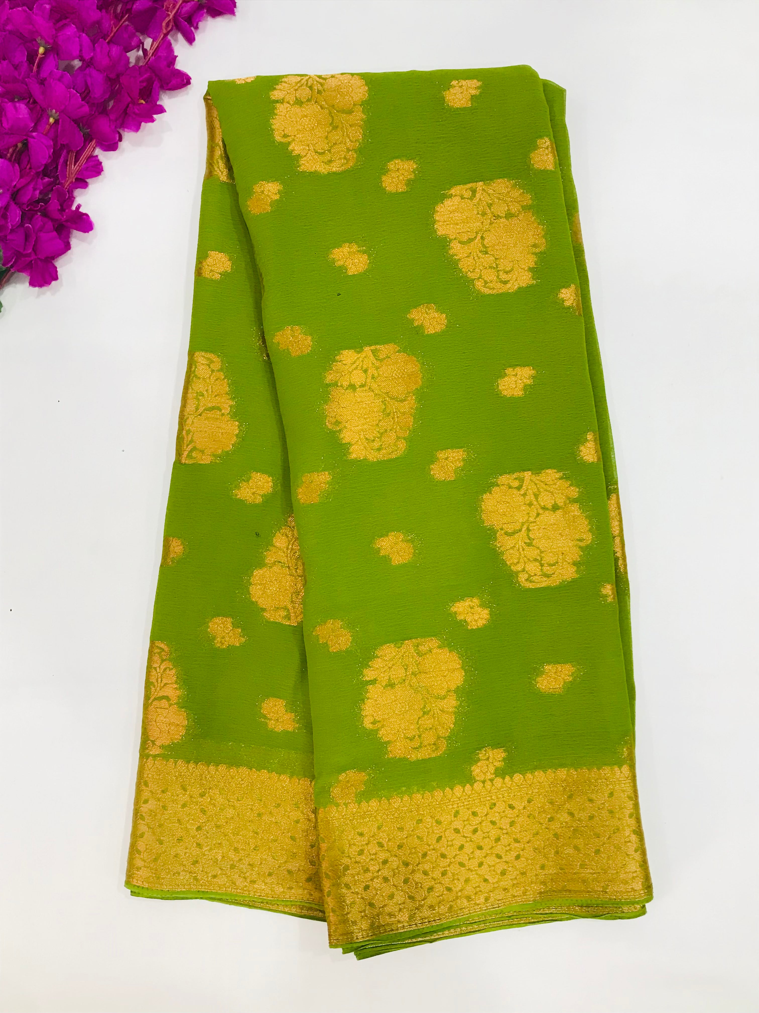 Elegant Light Green Georgette Saree with Floral Motifs & Contrast Pallu - Perfect for Weddings, Parties & Festive Occasions