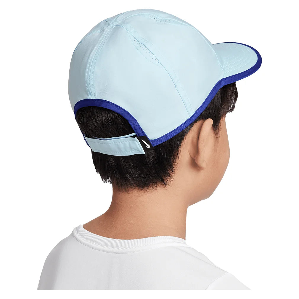 Nike Juniors' Dri-FIT Featherlight Tennis Cap - Moisture-Wicking, Breathable, UV Protection - Glacier Blue/Deep Night - Perfect for Tennis, Running, and Outdoor Sports