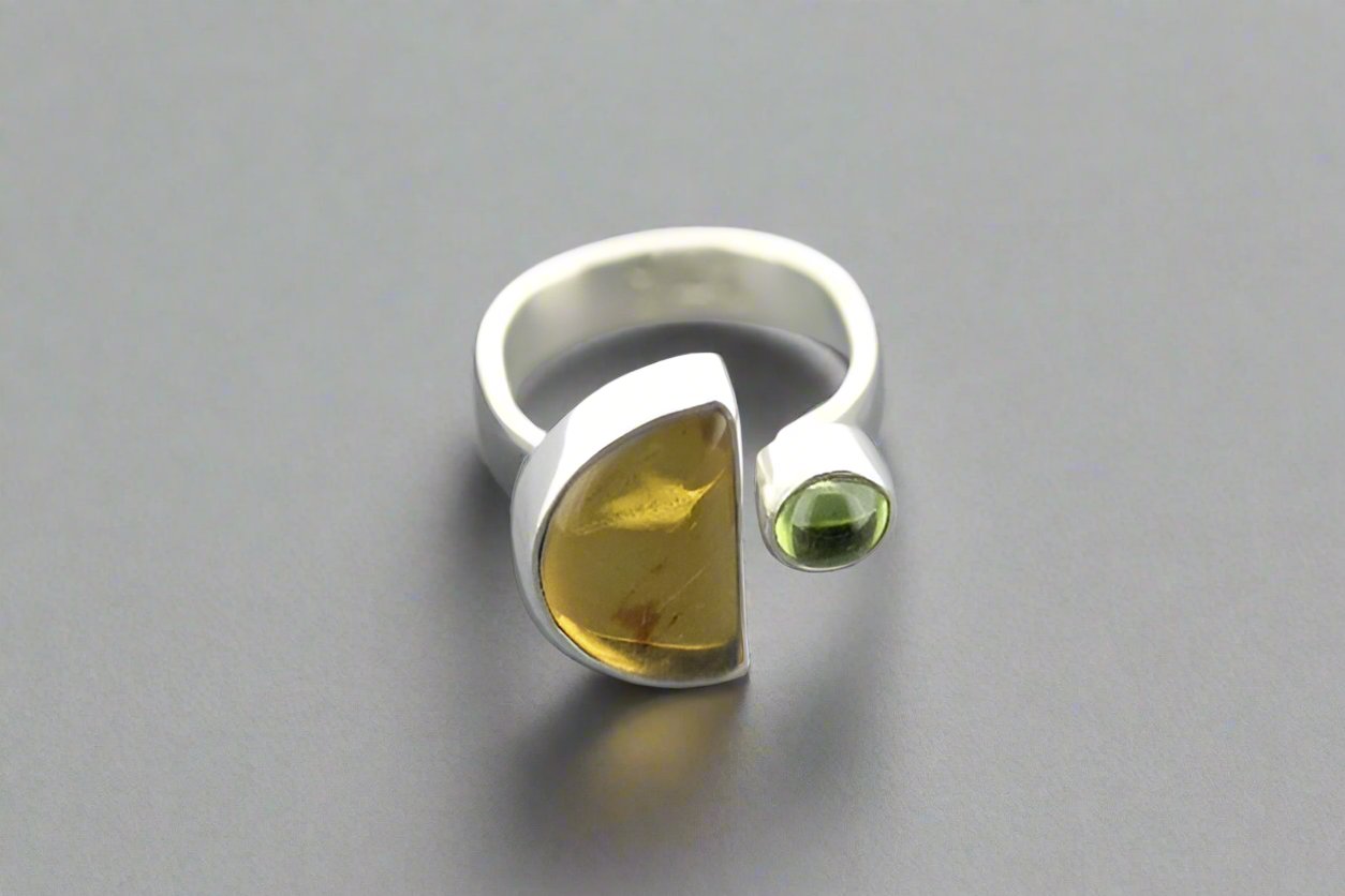 Moon and Star Ring with Amber and Citrine Gemstones - Perfect for Boho Fashion, Gift Giving, and Spiritual Jewelry Lovers