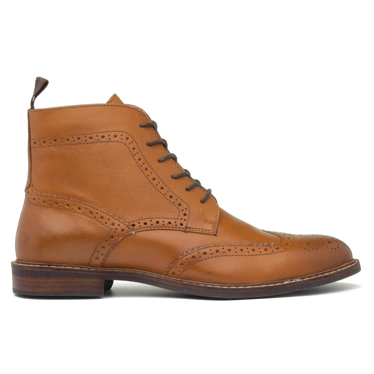 Red Tape Men's Askham Classic Boots - Waterproof Leather Hiking Boots for Men, Comfortable Outdoor Work Boots with Anti-Slip Sole - Perfect for Hiking, Camping & Winter Wear