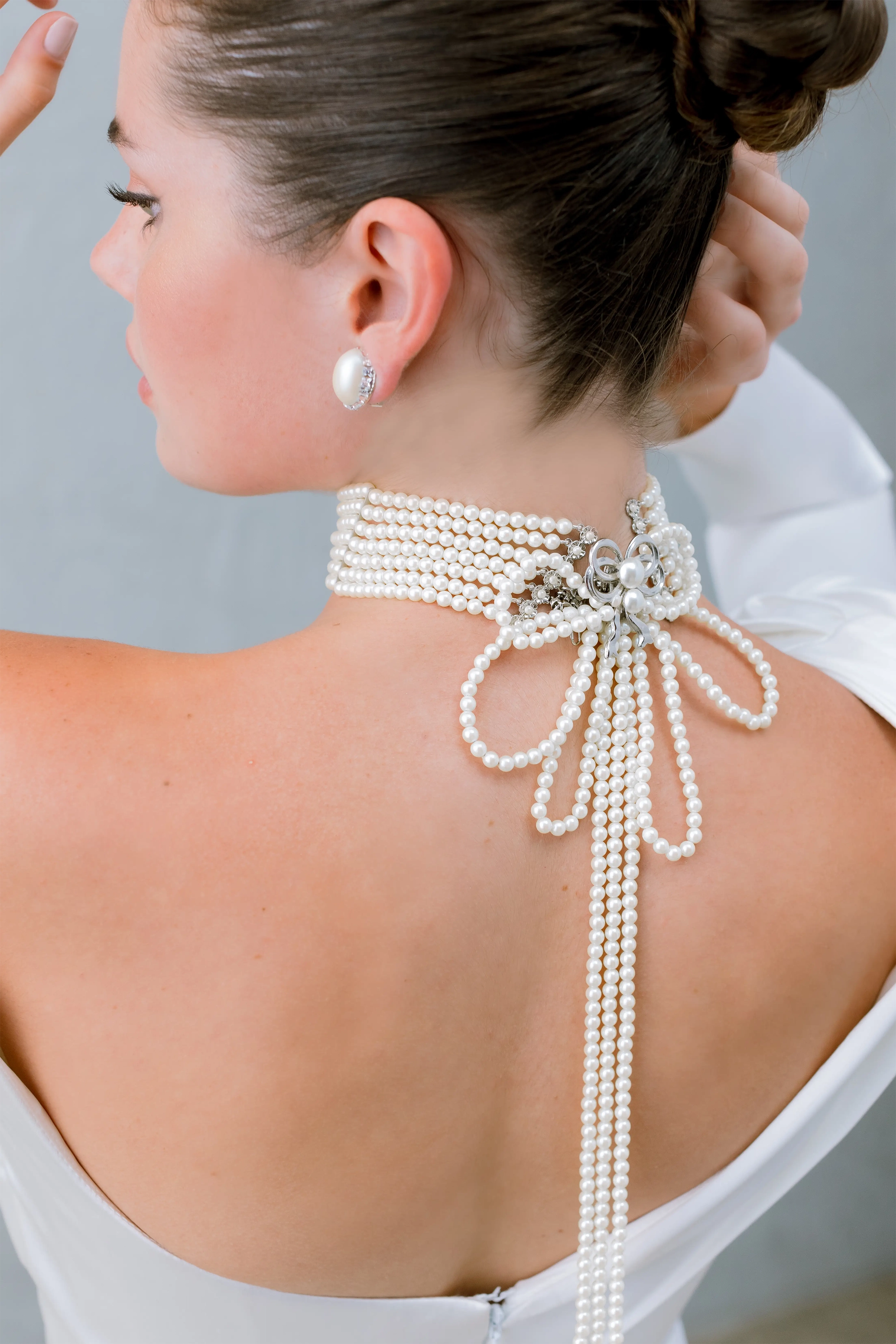 Elegant Pearl Choker Necklace for Women - Vintage Pearl Collar Necklace with Adjustable Chain - Perfect for Weddings, Parties & Special Occasions