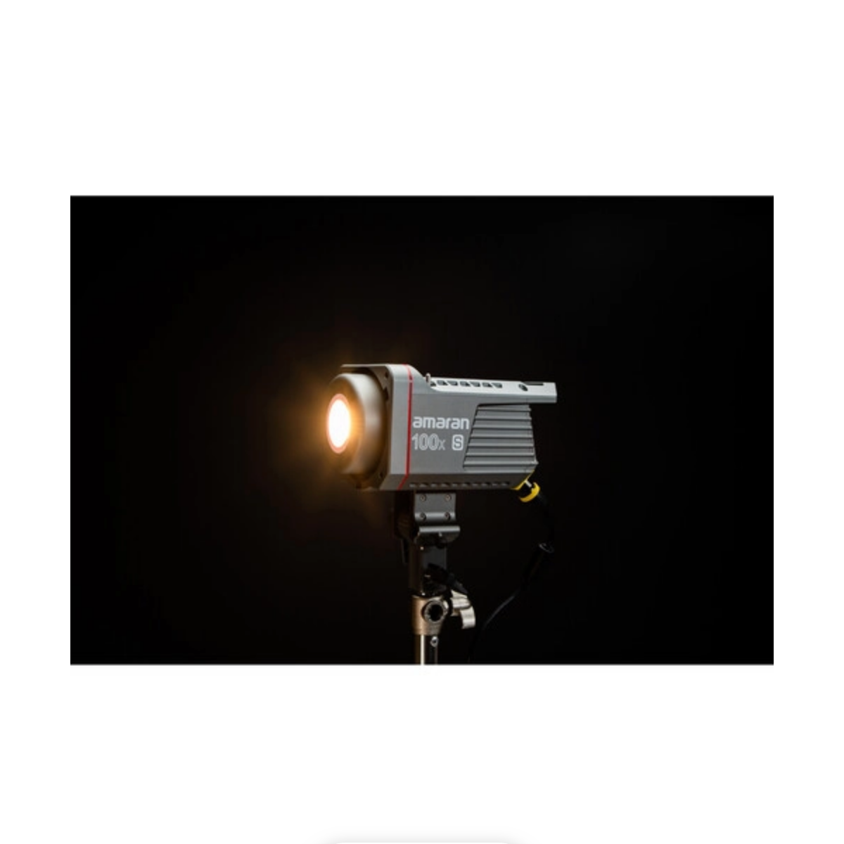 Amaran COB 100x S Bi-Color LED Monolight - Professional Studio Lighting for Photography & Videography - Perfect for Portraits, Product Shoots, and YouTube Videos