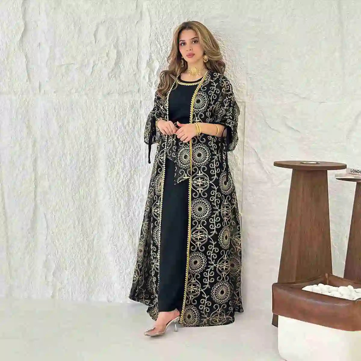 Elegant 2-Piece Eid Caftan Set with Embroidery & Sleeveless Inner Dress - Perfect for Eid Celebrations, Weddings & Special Occasions #24432