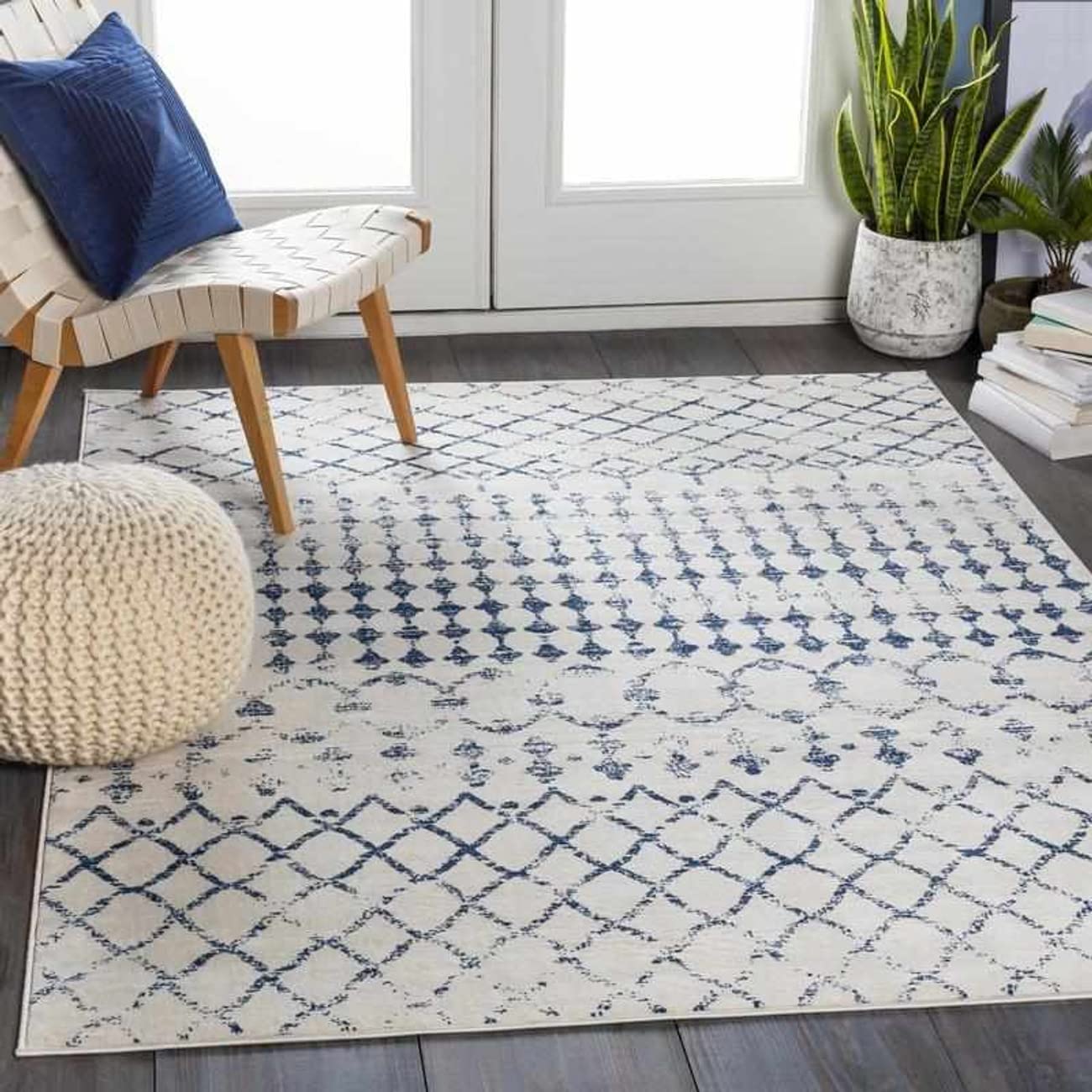Mark&Day 5x7 Dark Blue/White Area Rug - Soft Non-Slip Living Room, Bedroom & Kitchen Rug (5'3