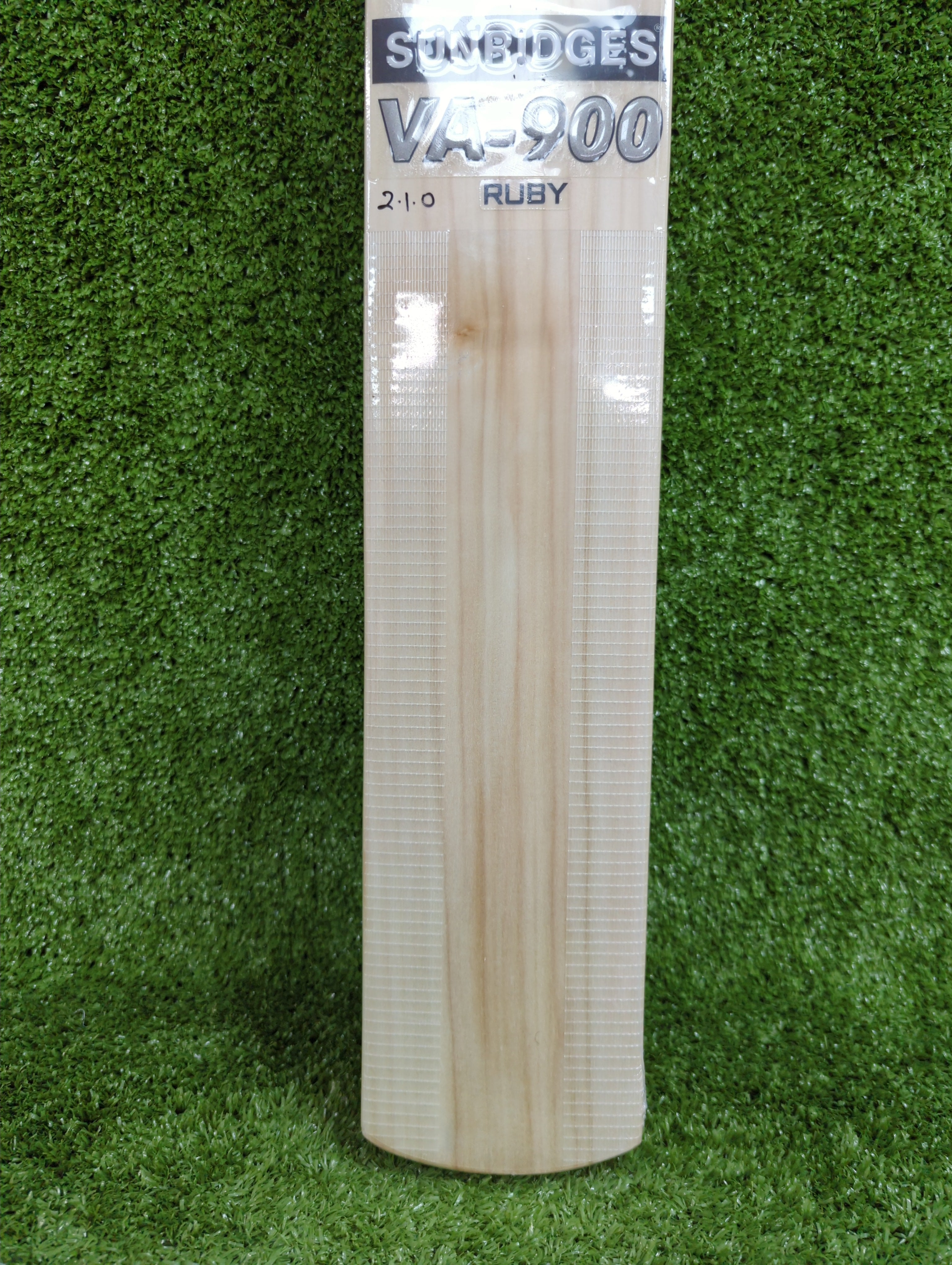 Premium Kashmir Willow Cricket Bat - SS VA 900 Ruby - Perfect for Practice & Matches - Ideal for Club & School Cricket Players