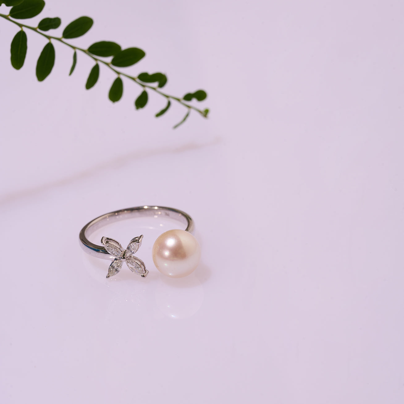 18K Gold Diamond Akoya Pearl Ring for Women - Elegant Bridal Jewelry Gift KR00104 | EVERLEAF - Perfect for Weddings, Anniversaries & Special Occasions