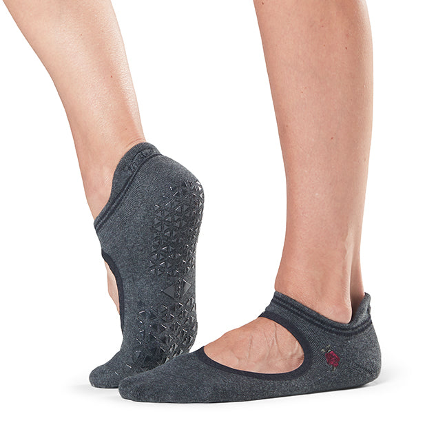 Tavi Noir Emma Grip Socks - Non-Slip Yoga Socks for Women, Anti-Skid Workout Socks with Grips for Pilates, Barre & Home Exercise - Perfect for Yoga, Gym and Fitness Activities