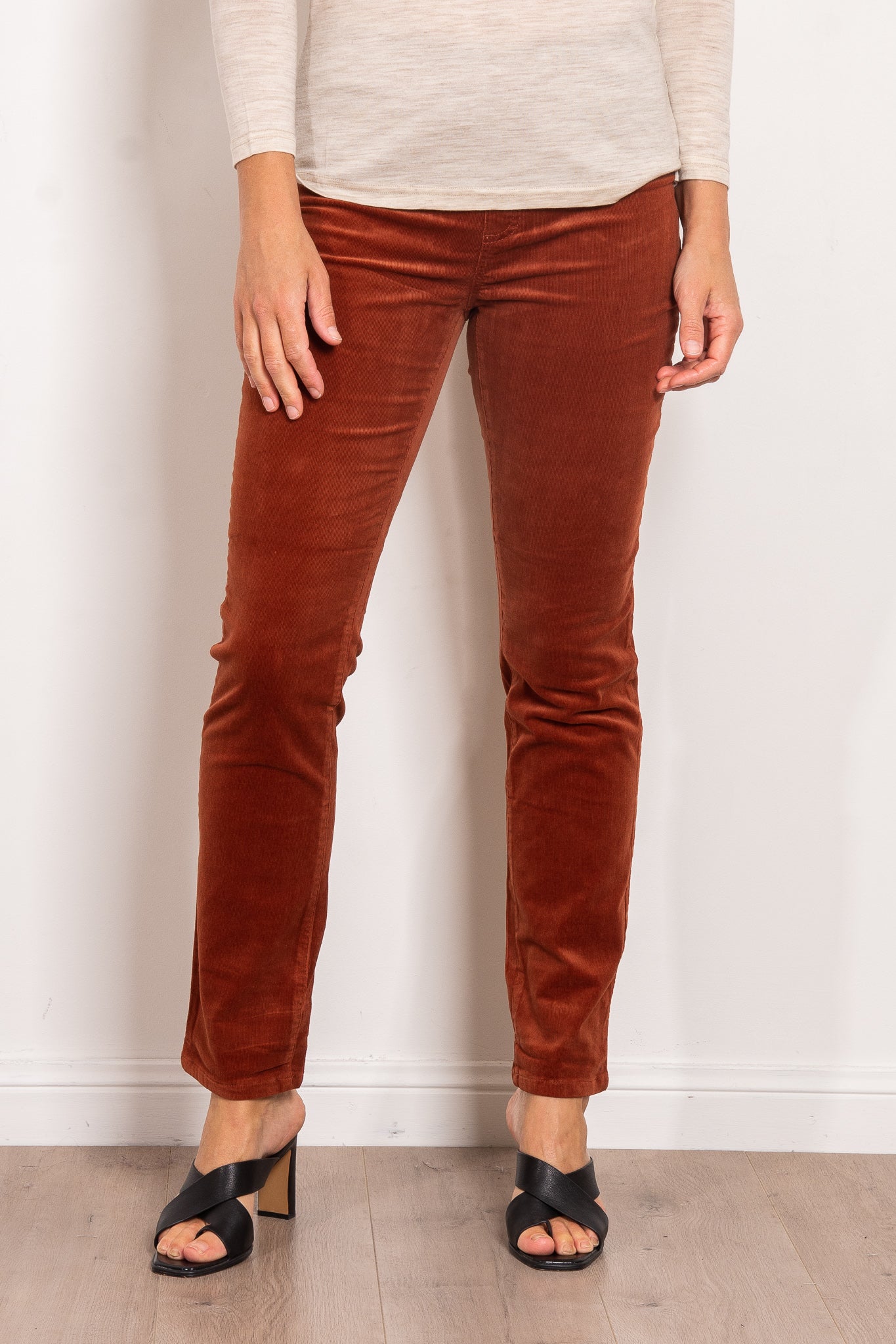 Vassalli Women's Fine Skinny Corduroy Pull On Pants - Stretch Comfort Fit for Work, Casual & Travel