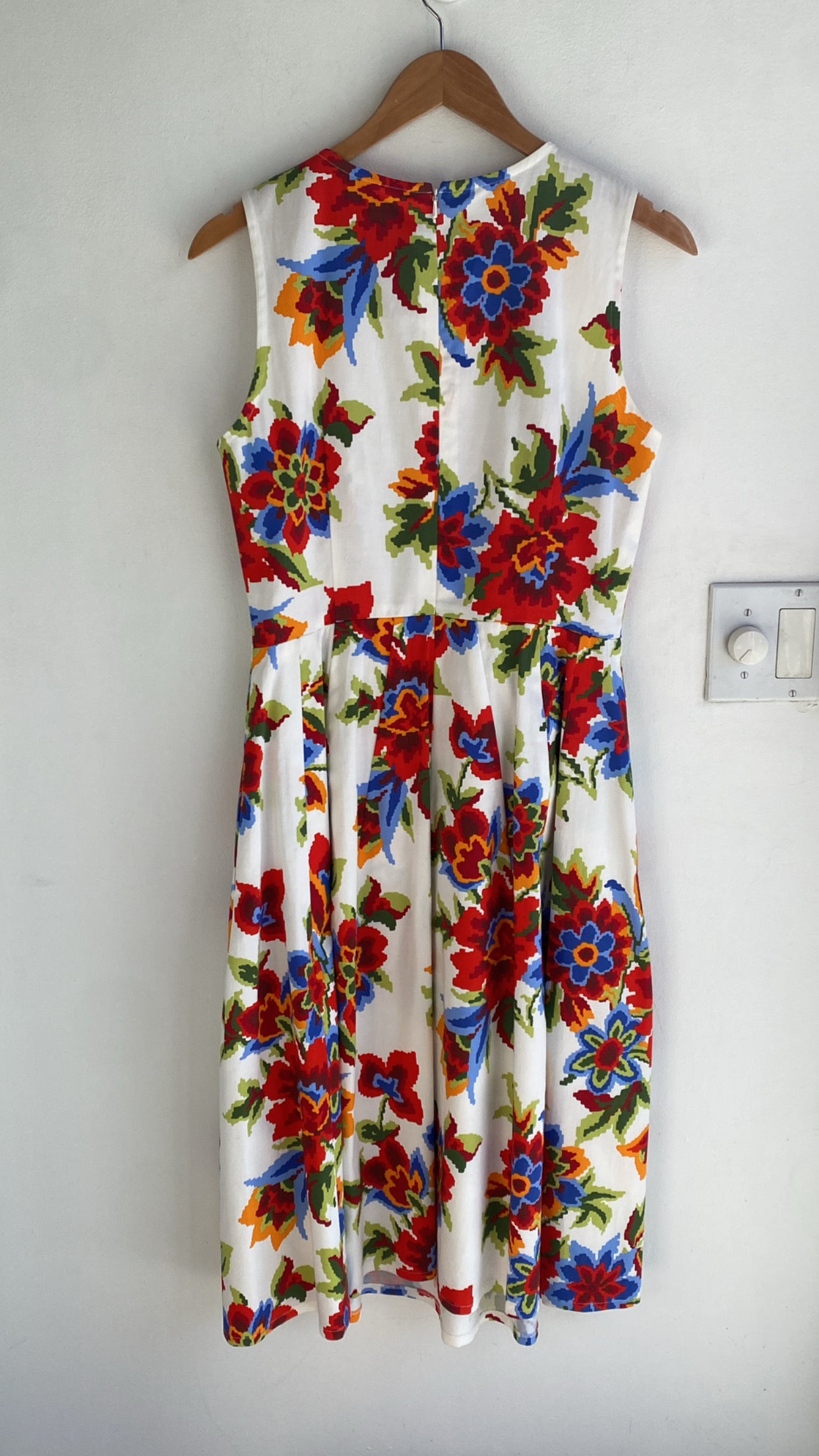 Carolina Herrera Floral Print Dress for Women - Elegant Summer Party & Wedding Guest Outfit