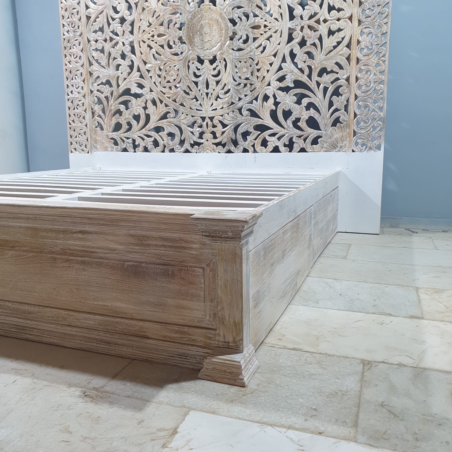 Handmade Carved Indian Wood King Size Bed (183x203cm) - Whitewashed Solid Wood Furniture for Master Bedroom & Guest Room Decor