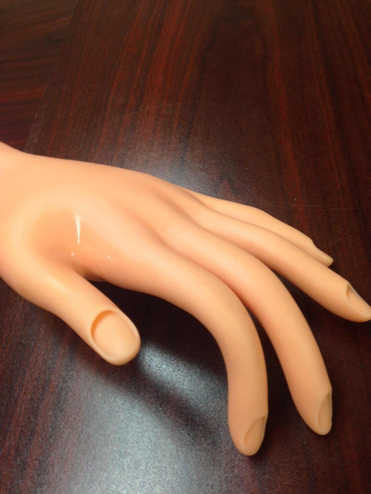 Flexible Practice Manicure Nails Hand Model with Bendable Fingers - Perfect for Nail Art Training, Salon Practice & DIY Manicure at Home