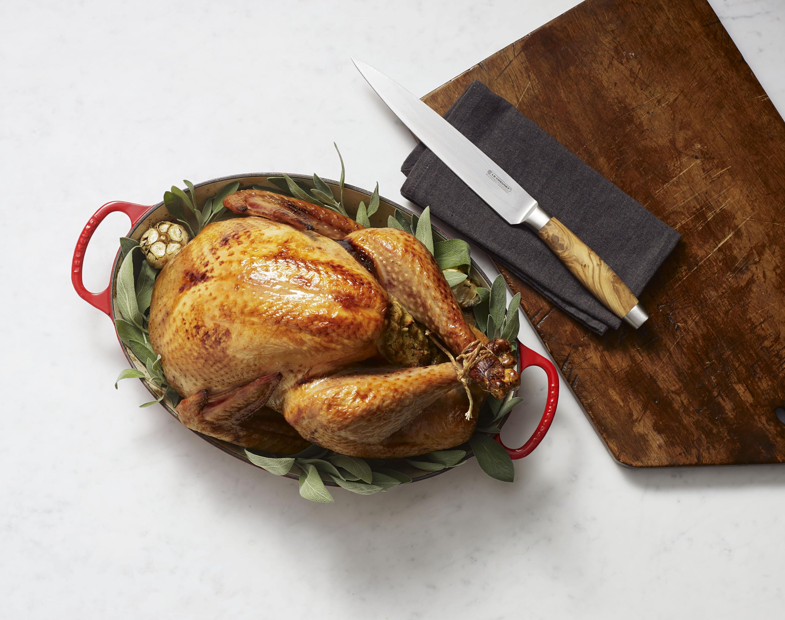 Le Creuset 3 Quart Enameled Cast Iron Oval Dutch Oven - Signature Licorice Black for Baking, Roasting & Slow Cooking | Perfect for Casseroles, Bread & Stews