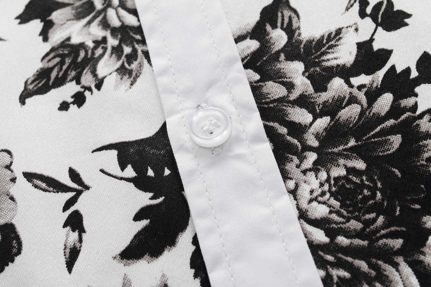 Men's Hawaiian Shirt - Tropical Floral Short Sleeve Button Down Beach Shirt for Summer Vacation, Luau Party & Casual Wear