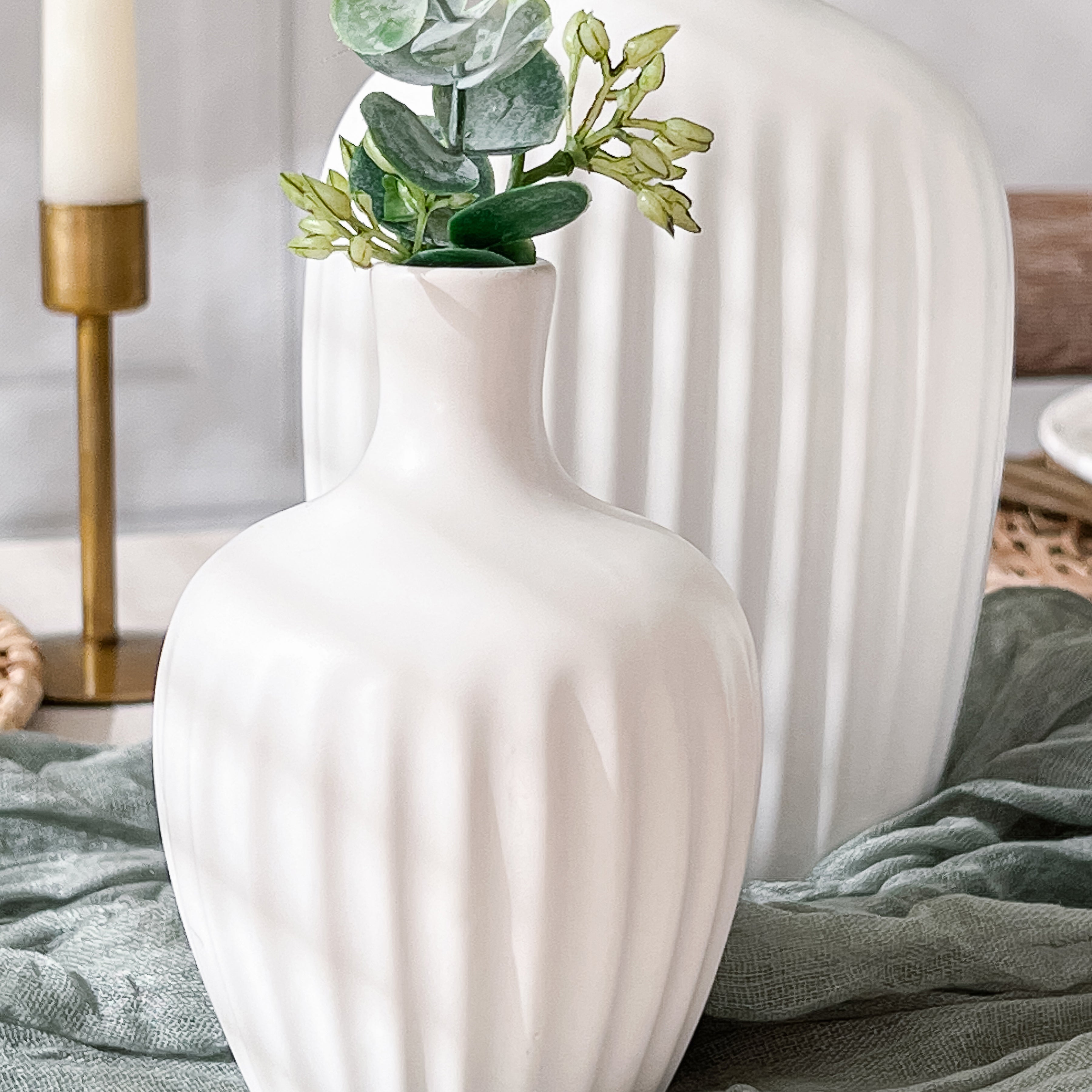 Minimalist White Textured Ceramic Vase Set of 3 - Modern Home Decor for Living Room, Dining Table & Office Desk