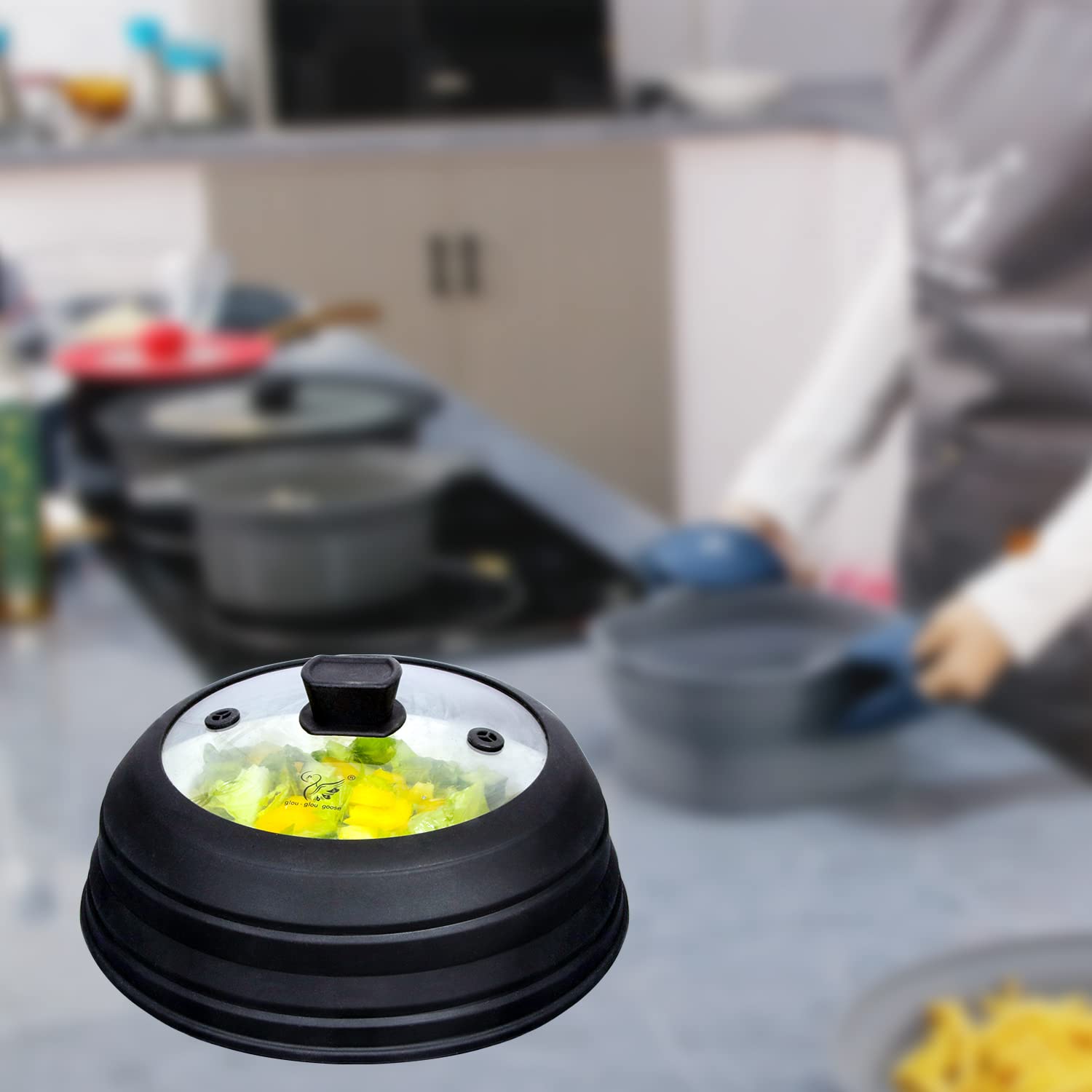 Microwave Plate Cover for Heating Food - 10.5 Inch Splatter Guard with Easy Grip Handle, Safe Tempered Glass & Silicone, Heat Resistant - Perfect for Reheating Meals, Preventing Mess in Microwave (Black)
