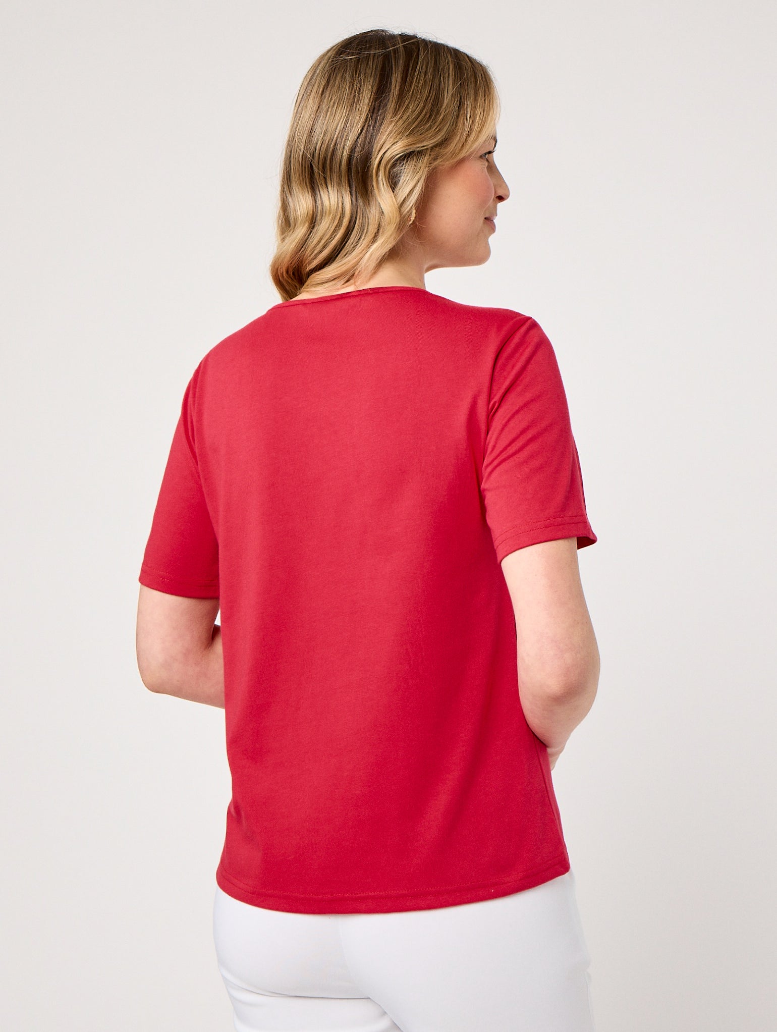 Kinnersly Women's Scoop Neck T-Shirt - Soft Cotton Casual Tee for Everyday Wear | Perfect for Work, Lounge & Weekend Outfits