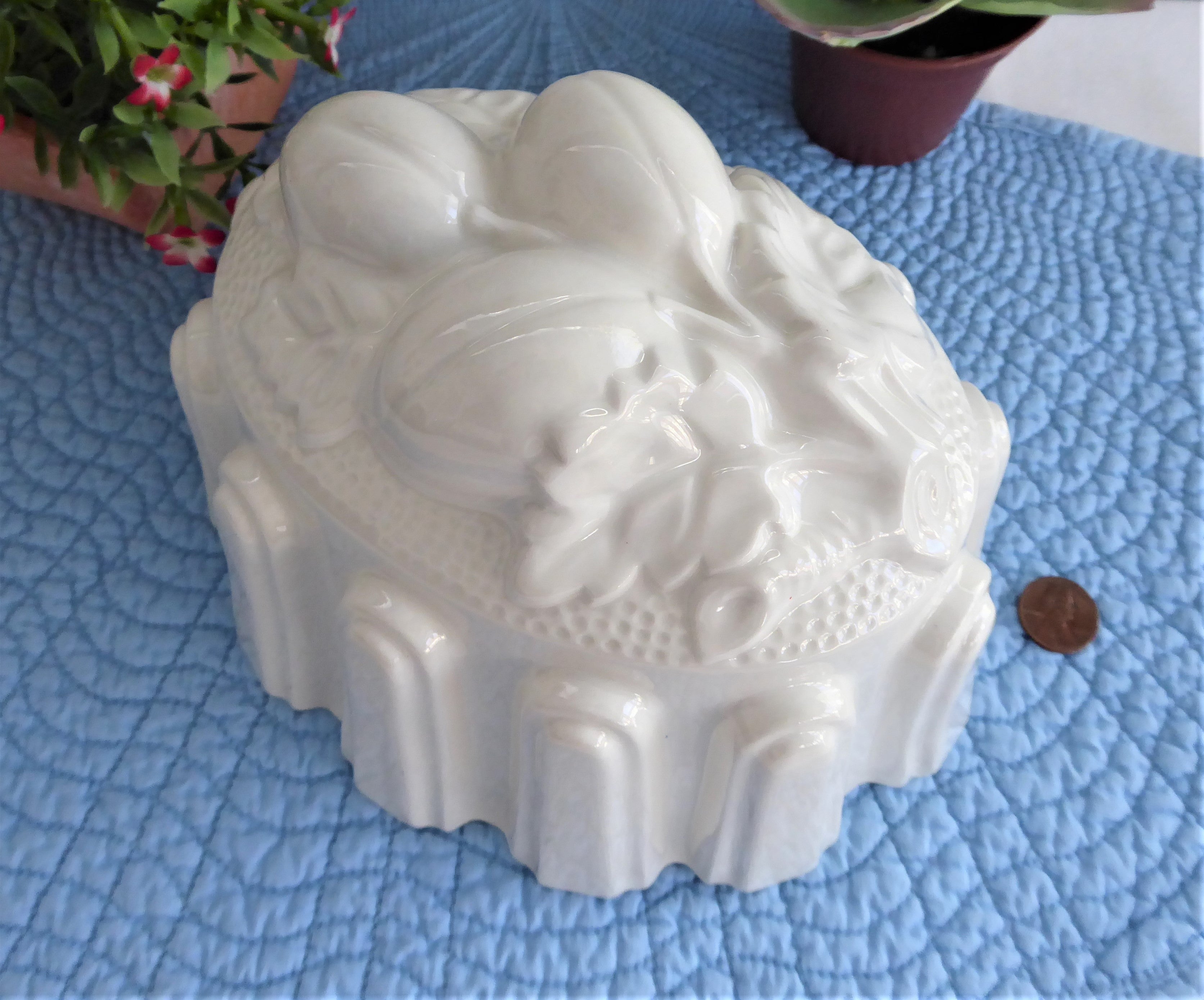Vintage 1970s English White Ironstone Pudding Mold - Oval Baking Dish & Casserole for Classic Desserts | Perfect for Puddings, Custards & Traditional British Baking