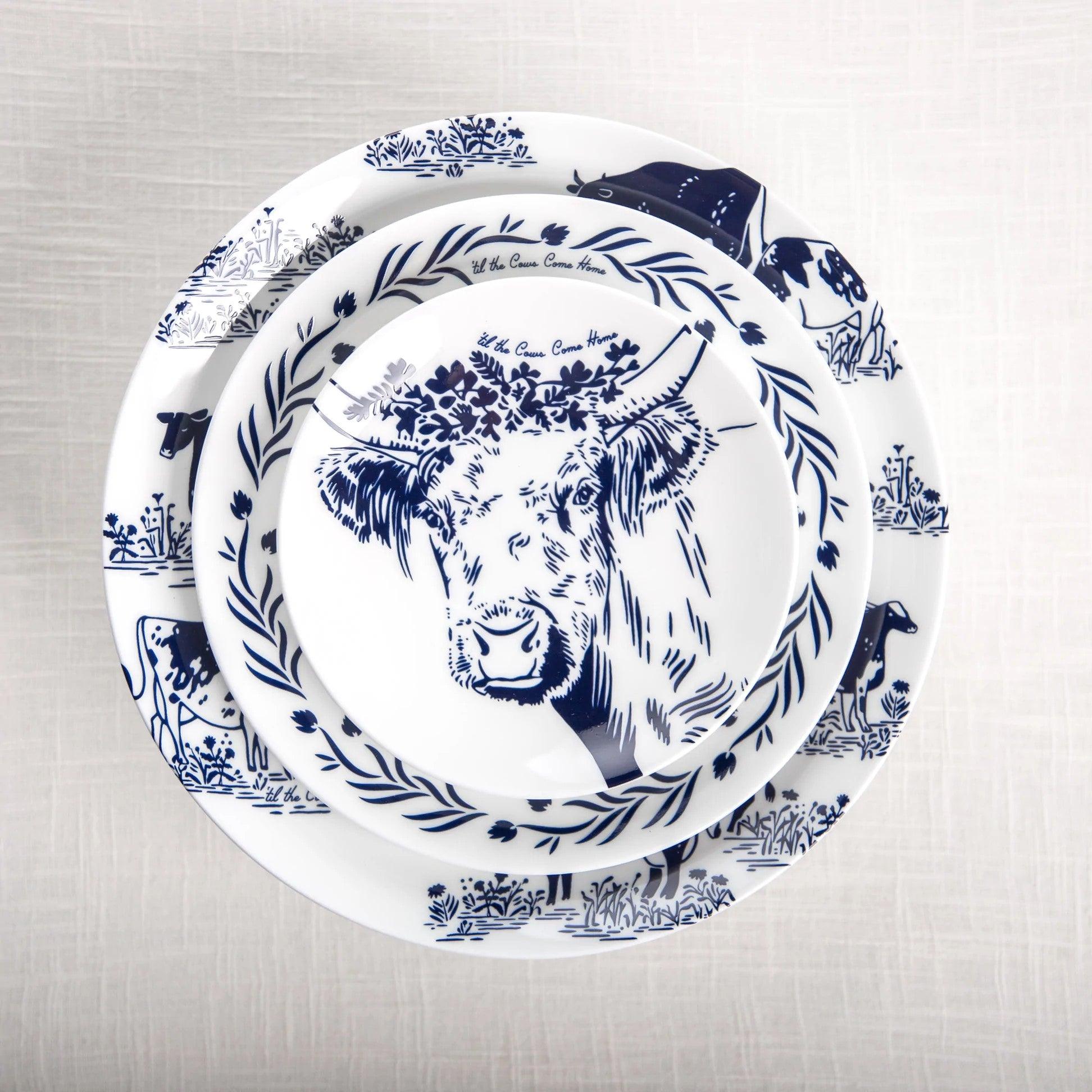 Lucky Cows Ceramic Dinner Plate Set - 4-Piece Farmhouse Style Tableware for Family Meals, Parties & Home Decor | Durable & Dishwasher Safe