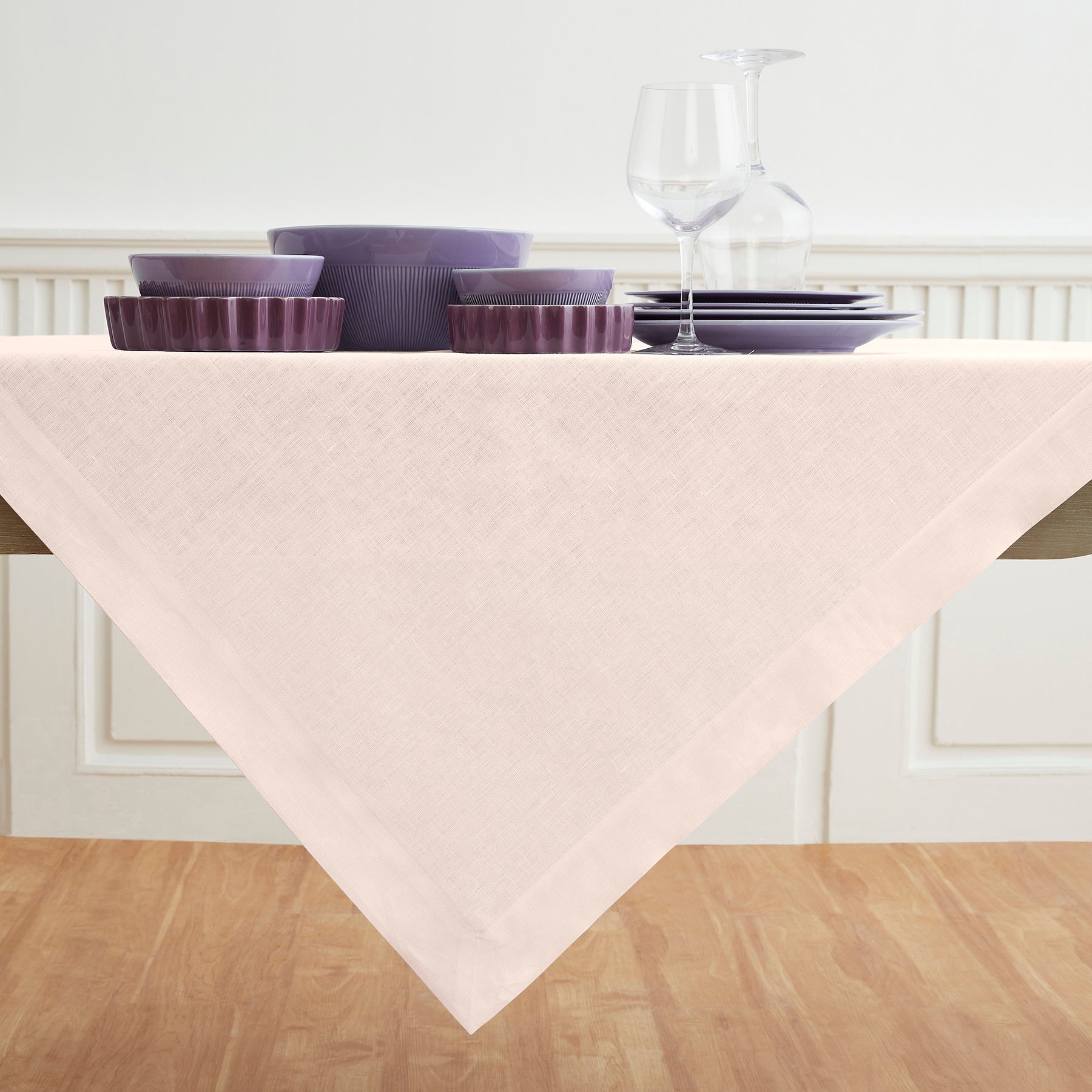 Fete Table Throw - Elegant & Durable Table Cover for Parties, Weddings & Events | Perfect for Indoor & Outdoor Celebrations