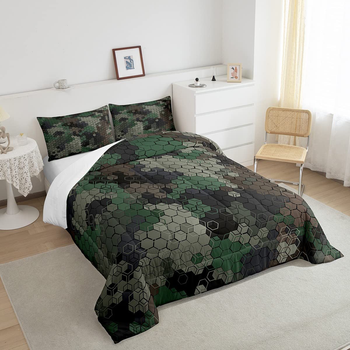 Army Camouflage Comforter Set Full Size - Honeycomb Camo Bedding for Teens, Adults, Kids - Green & Brown Geometric Duvet Cover with Pillowcases - Perfect for Boys & Girls Bedroom Decor, Camping Themed Rooms, and Military Style Home Design
