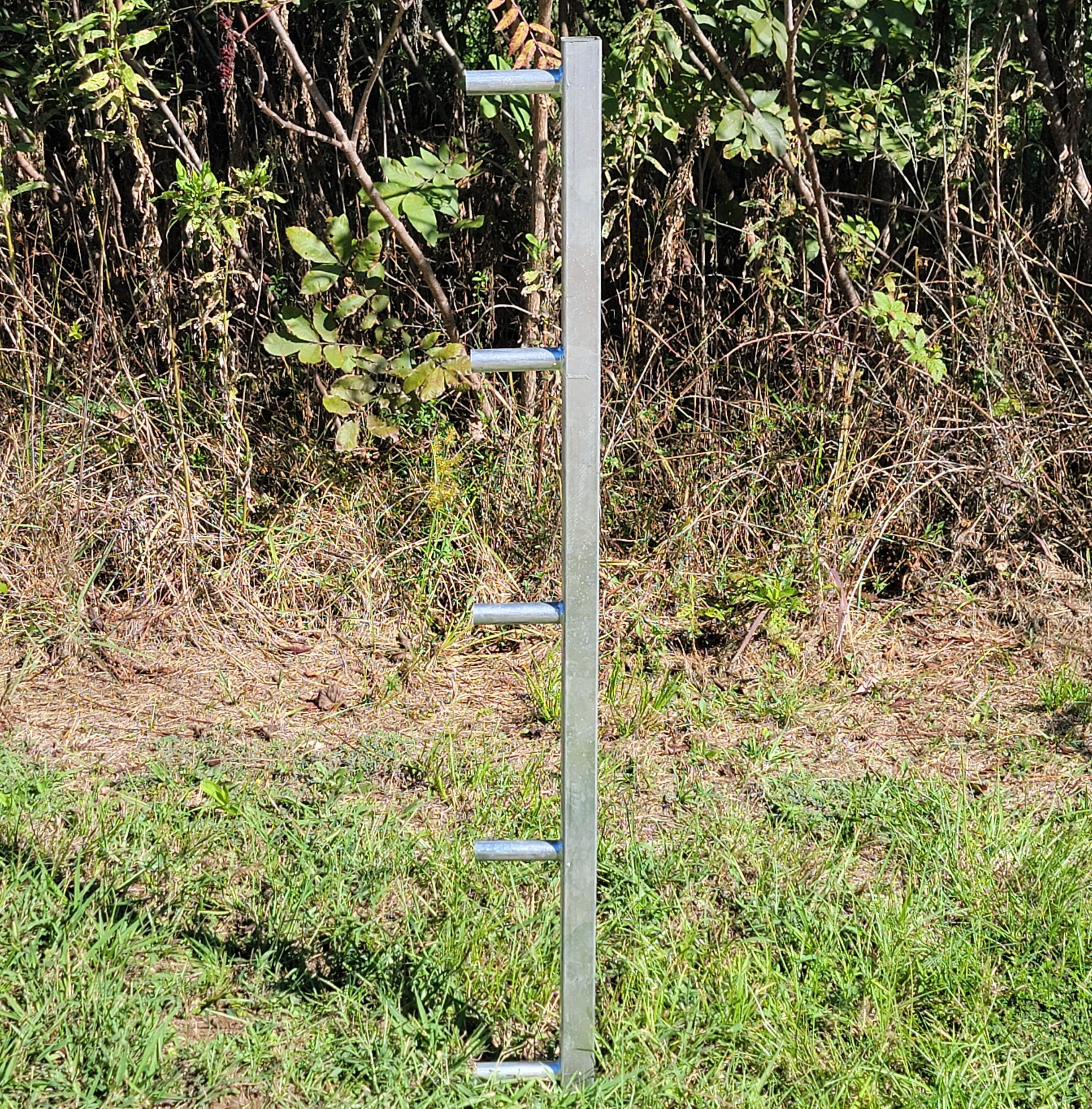 Galvanized End Fixture for 5 Rail Continuous Fencing Panels - Heavy Duty Metal Fence Post Brackets for Vinyl & Wood Fences - Perfect for Backyard, Farm & Garden Security