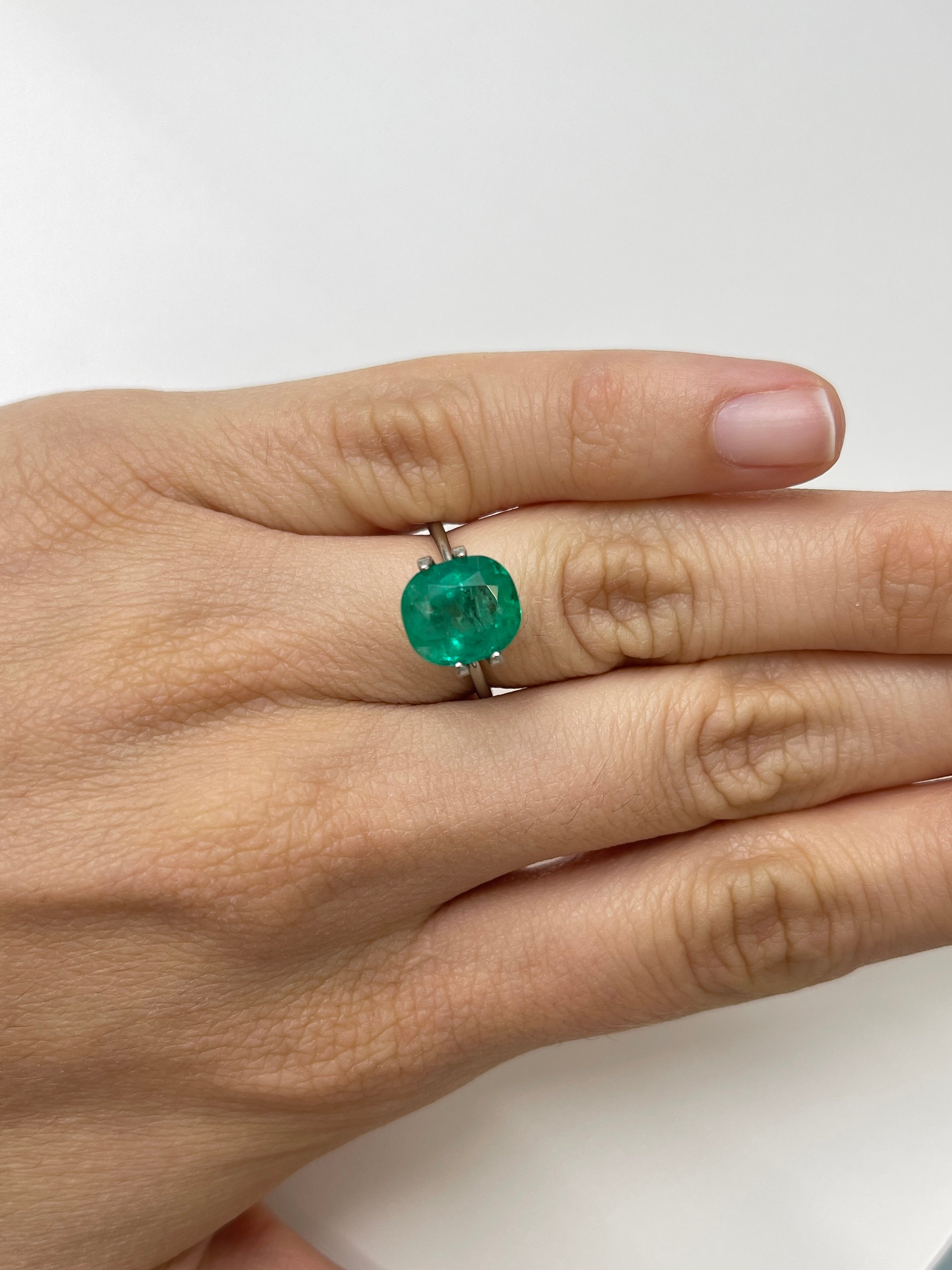 4.37 Carat Natural Colombian Emerald - 10.5x9mm Cushion Cut Loose Gemstone, Deep Green with Unique Freckles | Perfect for Engagement Rings, Fine Jewelry & Collector's Pieces