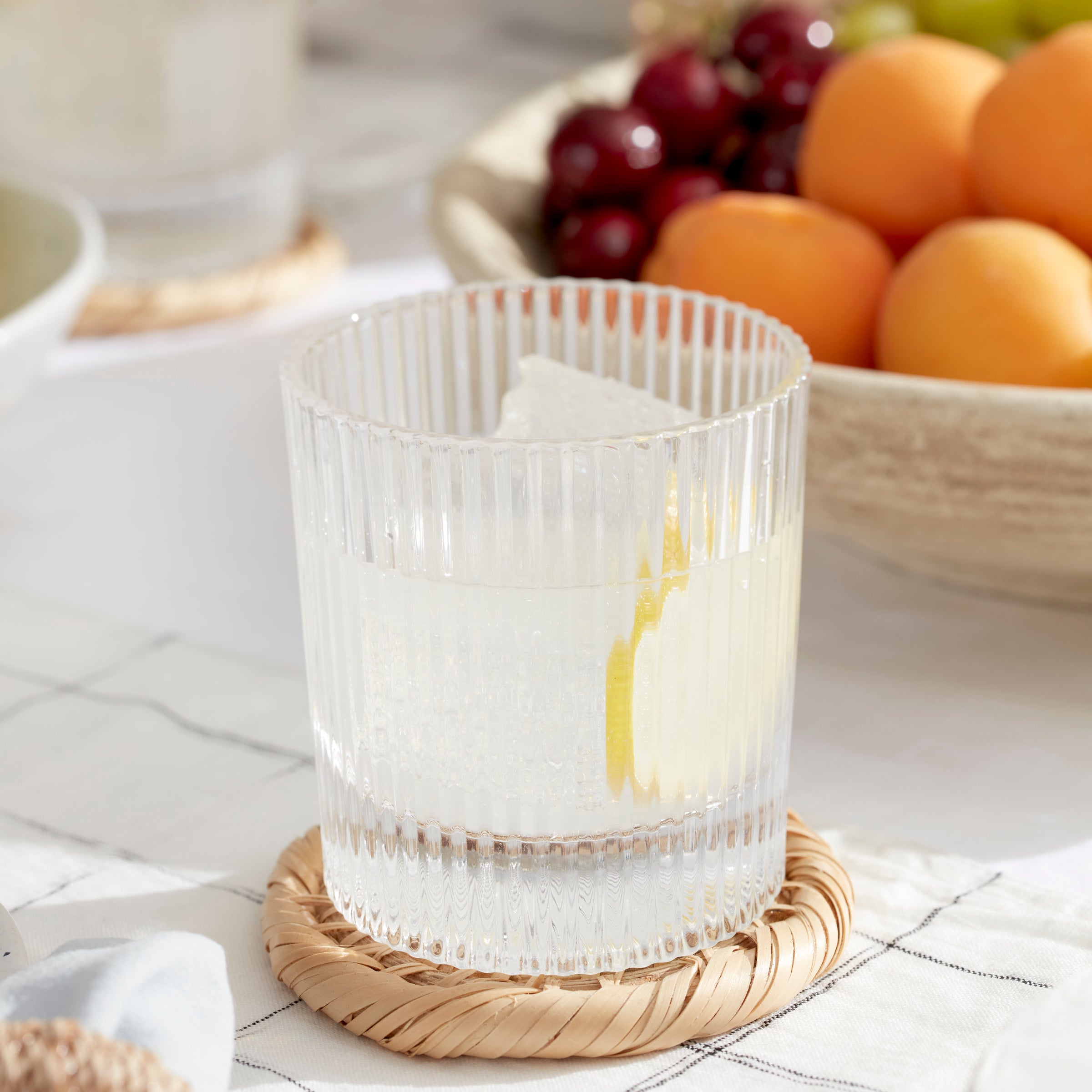 Premium Wallingford Double Old Fashioned Glasses Set of 4 - Heavy Base Whiskey Tumbler for Bourbon, Scotch & Cocktails - Perfect for Home Bar, Gifts & Entertaining