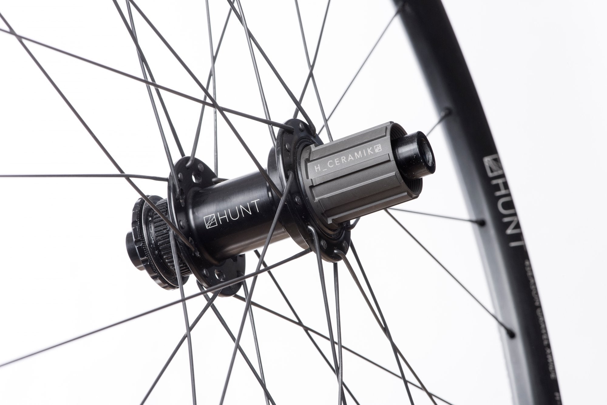 MASON x HUNT 650B Adventure Sport Disc Wheelset - Lightweight Alloy Wheels for Gravel & Cyclocross Bikes - Perfect for Off-Road Cycling and Adventure Riding