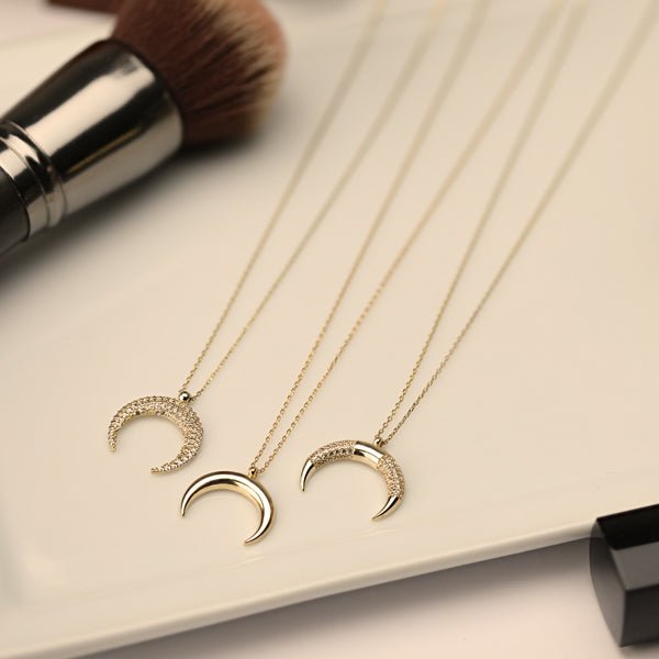 14K Yellow Gold Crescent Moon Sapphire Necklace for Women - Elegant Dainty Pendant Jewelry Gift for Birthday, Anniversary & Valentine's Day