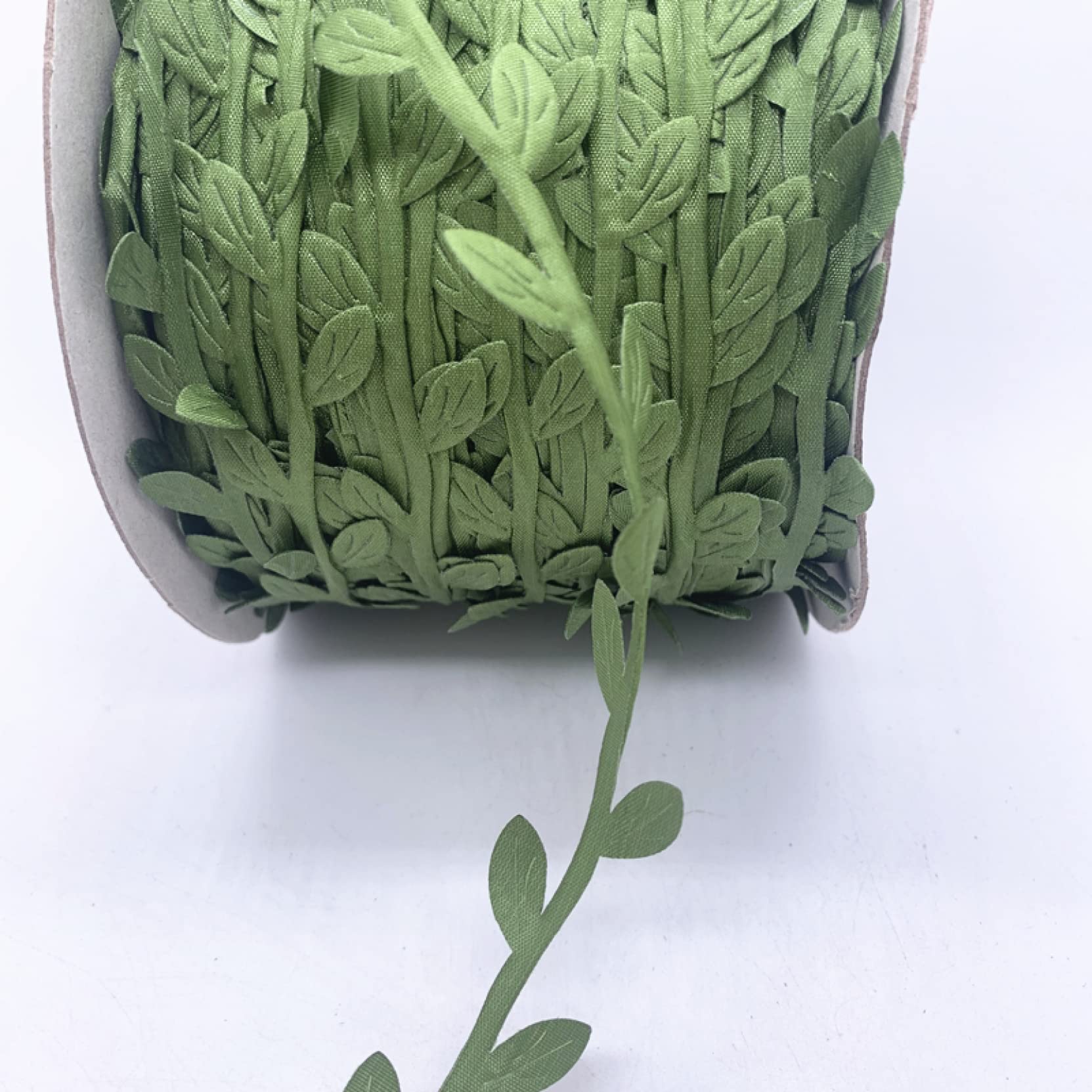 5 Yards Artificial Leaf Ribbon - Soft Fake Vine Rope for DIY Crafts, Wedding Decor, Wreaths & Party Wall Decorations - Perfect for Home, Garden, and Event Decoration