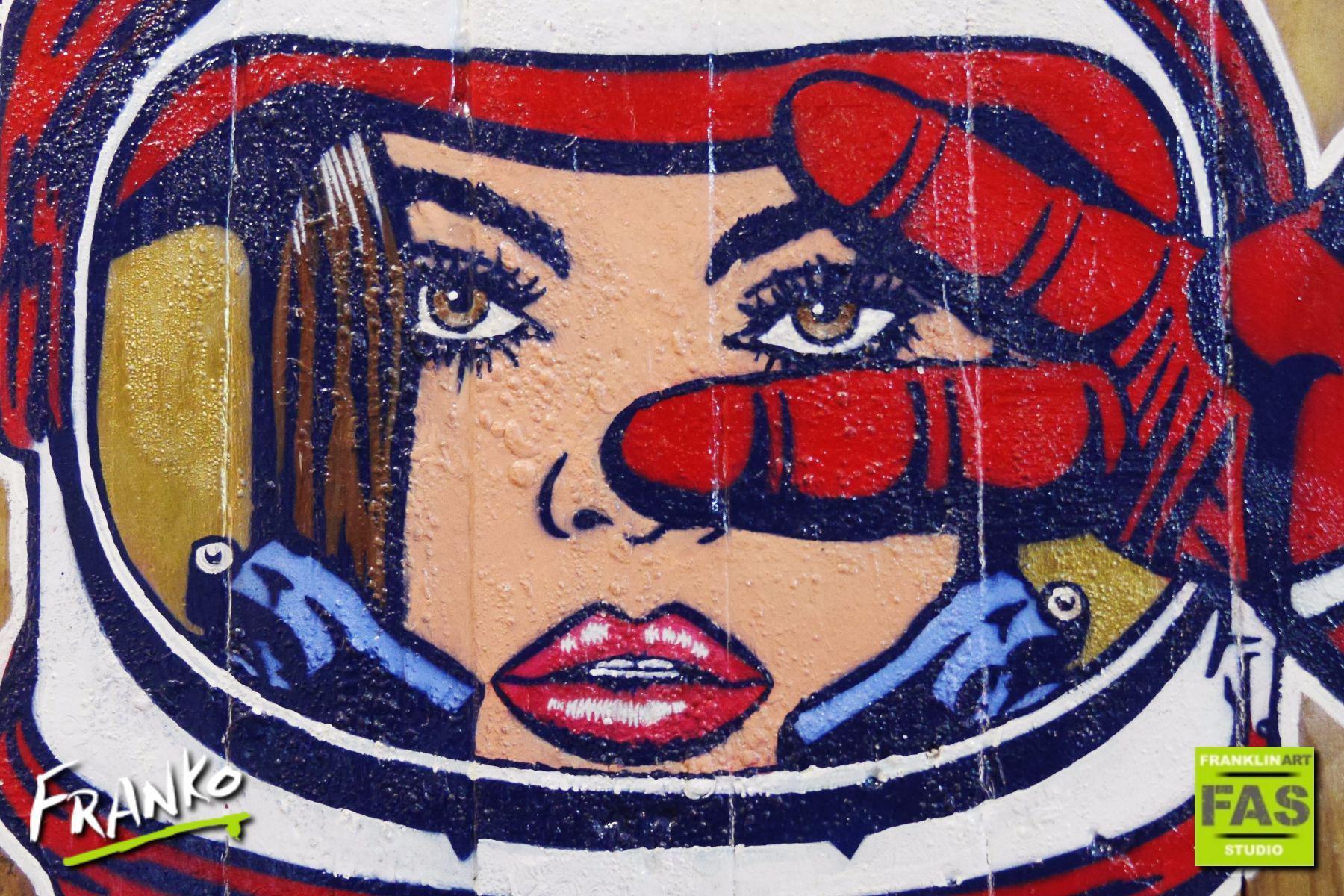 Red Cadet 117x117cm Industrial Style Recycled Pallet Pop Art Painting - Modern Wall Decor for Living Room, Bedroom & Office Spaces