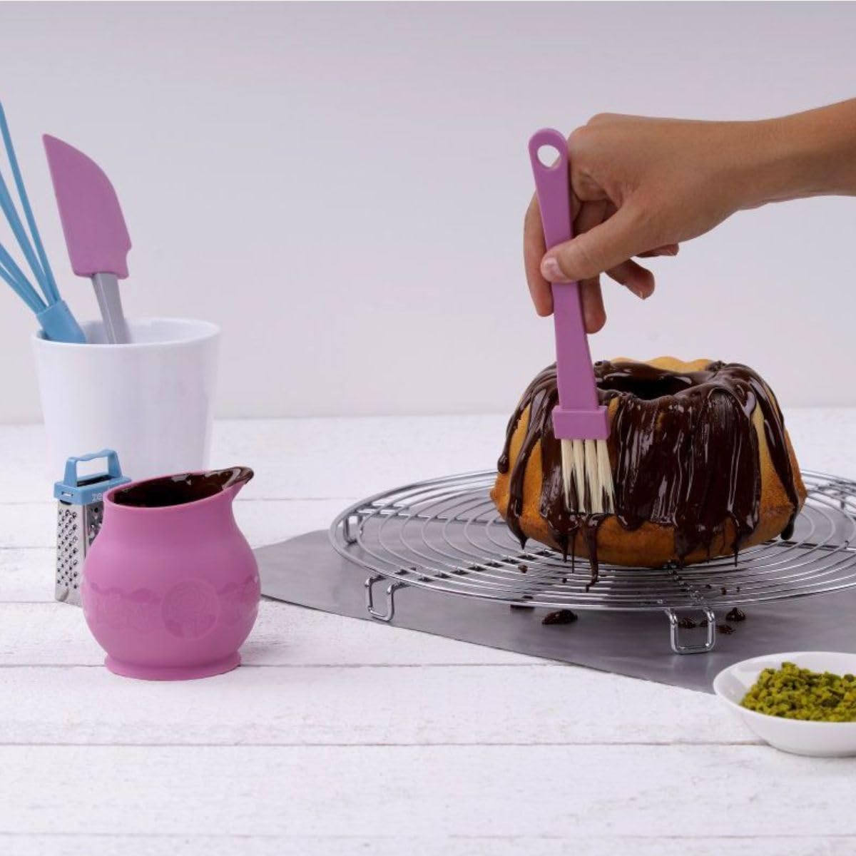 27195 Premium Silicone Baking Brush 18cm - Non-Stick Pastry Brush for Cakes, Cookies & Candy Making - Ideal for Bakers & Home Chefs