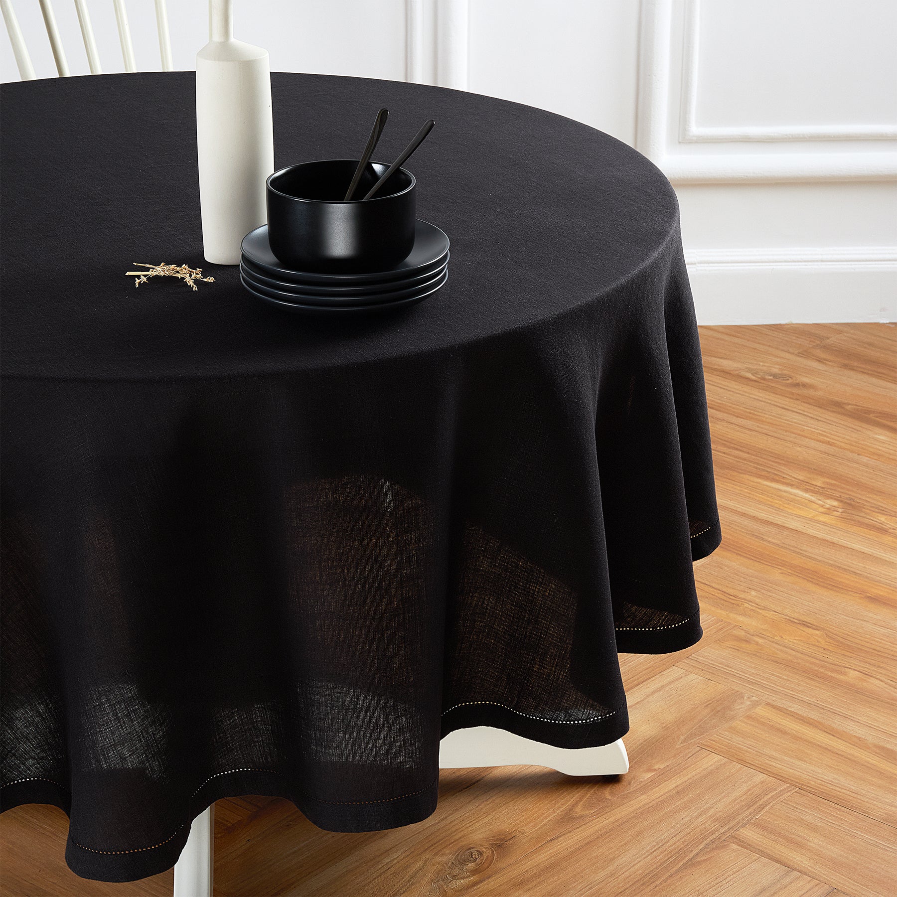 Sonoma Hemstitch Round Tablecloth - 60 Inch White Linen Table Cover for Dining, Parties & Special Events | Elegant & Durable Home Decor