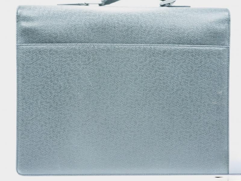 Authentic Pre-Owned Louis Vuitton Taiga Black Ardoise Serviette Moskova Briefcase Bag M30032 142243 - Luxury Vintage Leather Business Bag for Professionals & Executives