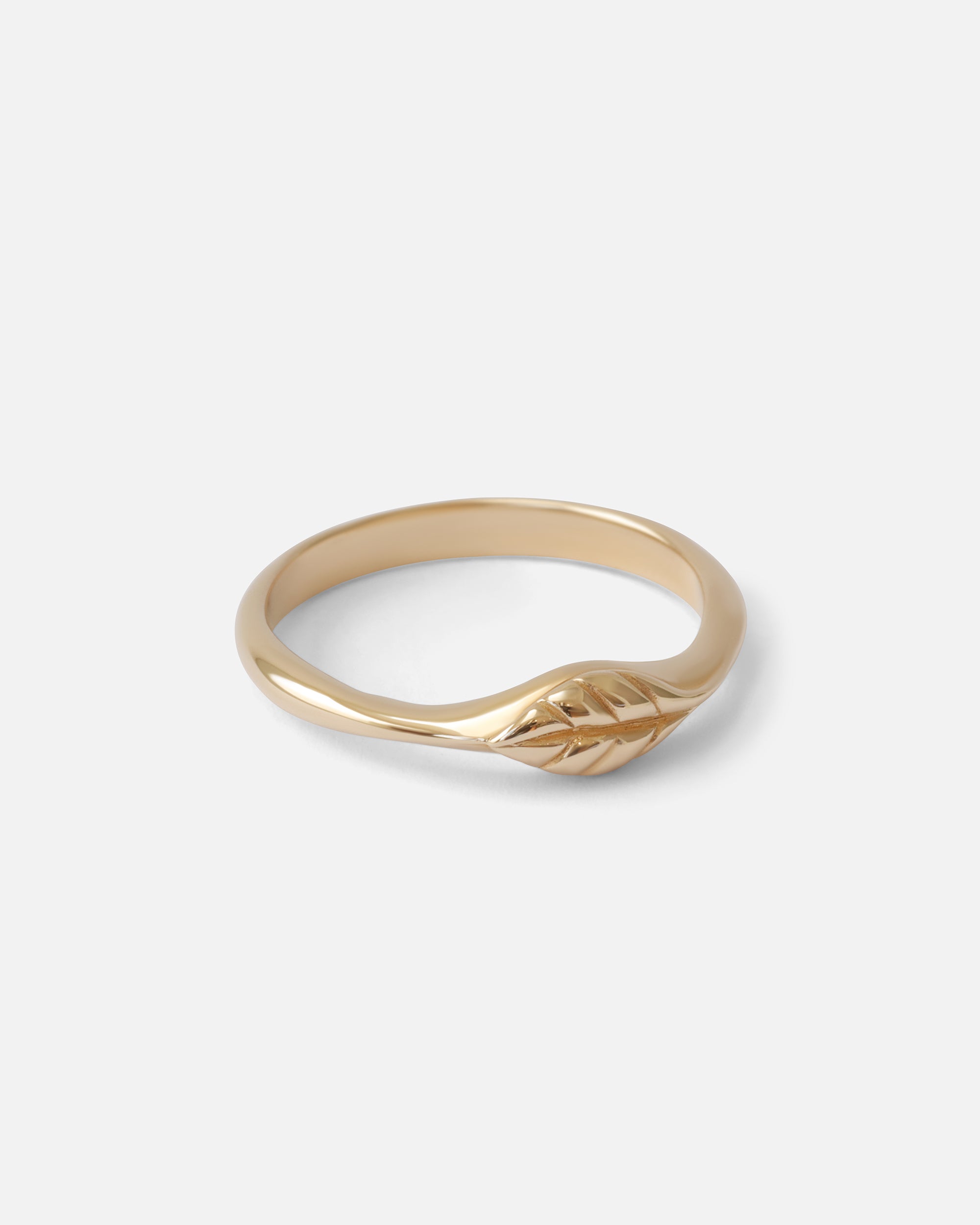 Single Leaf Stacker Ring - Elegant Minimalist Stackable Band for Women - Perfect for Everyday Wear, Layering & Gift Giving