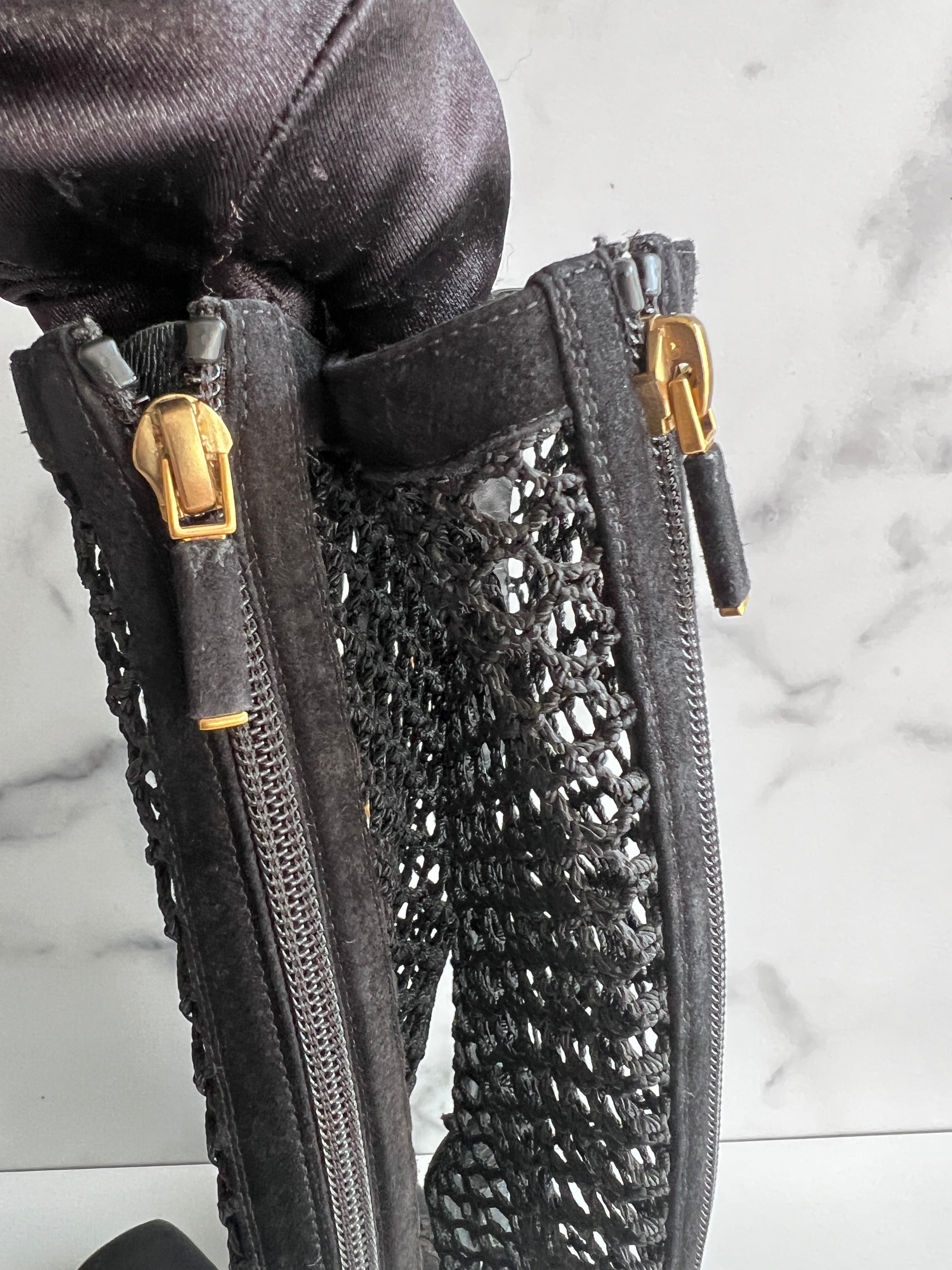 Dior Black Leather Ankle Boots for Women - Stylish & Comfortable Winter Fashion Footwear for Casual Outings & Office Wear