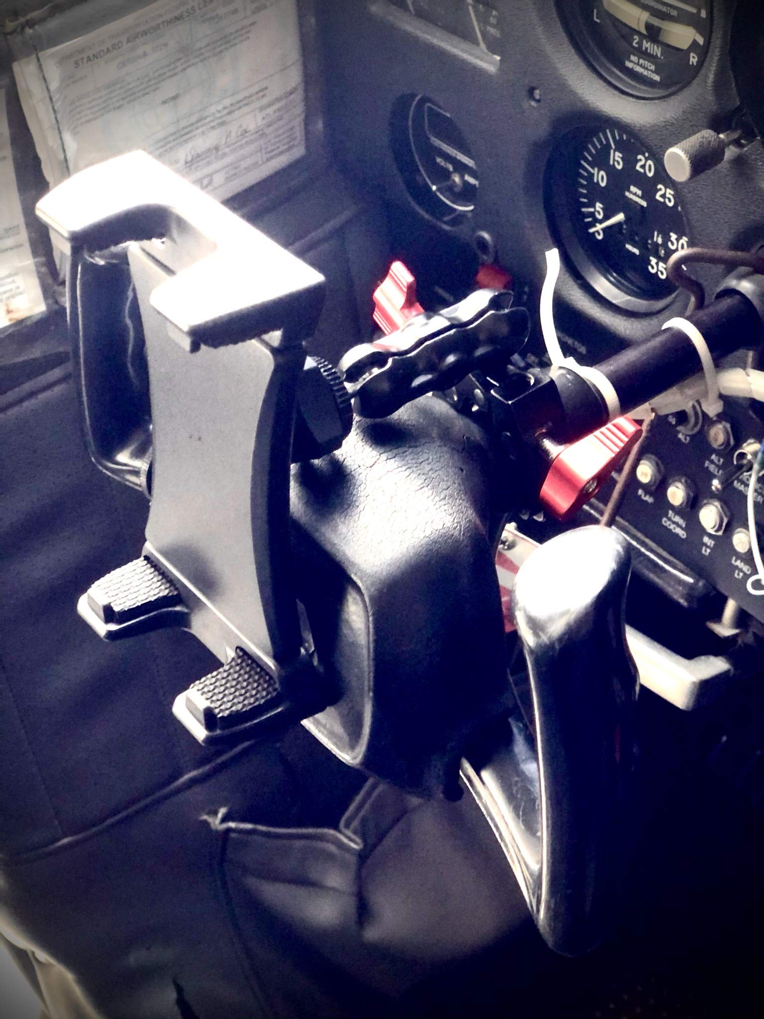FlightPro Aviator+ Universal Yoke Mount for Smartphones & Tablets - Compatible with All iPad Models (Mini, Air, Pro) | Perfect for Flight Simulation, Cockpit Navigation & Hands-Free Viewing