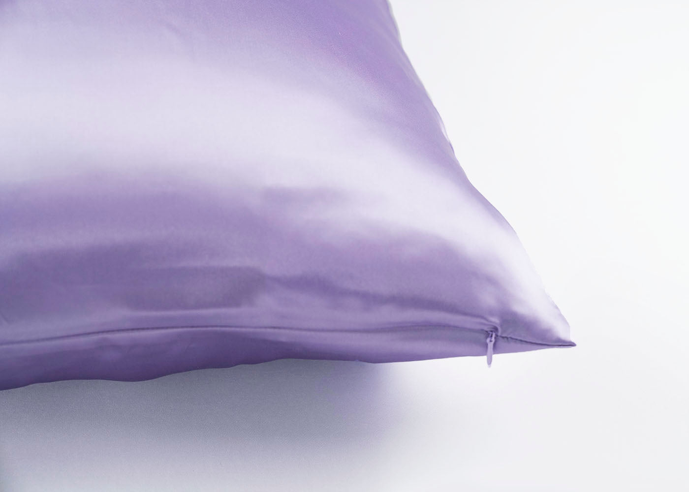 100% Pure Mulberry Silk Pillowcase with Zipper Closure - 16 Momme Grade for Hair & Skin Care - Perfect for Anti-Aging, Reducing Wrinkles & Bedroom Luxury (Queen Size, White) - Ideal for Beauty Sleep & Home Spa Experience