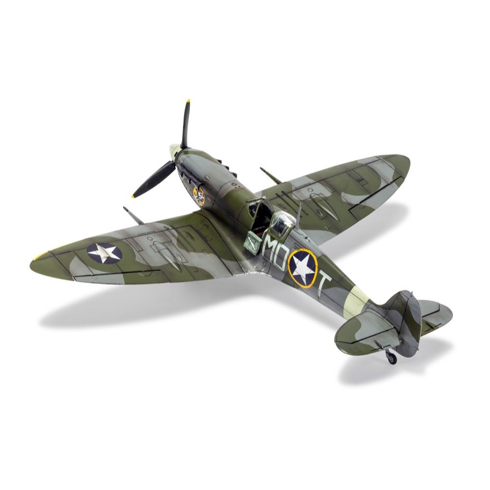 Airfix A05125A 1/48 Scale Supermarine Spitfire Mk.Vb Plastic Model Kit - WWII Fighter Aircraft for Collectors & Hobbyists - Perfect for Display, Gifts & Historical Dioramas