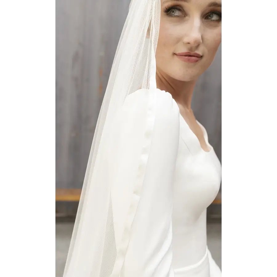 Elegant Cathedral Bridal Veil V2291C - Long Lace Wedding Veil for Bride, Perfect for Church Ceremony & Formal Weddings
